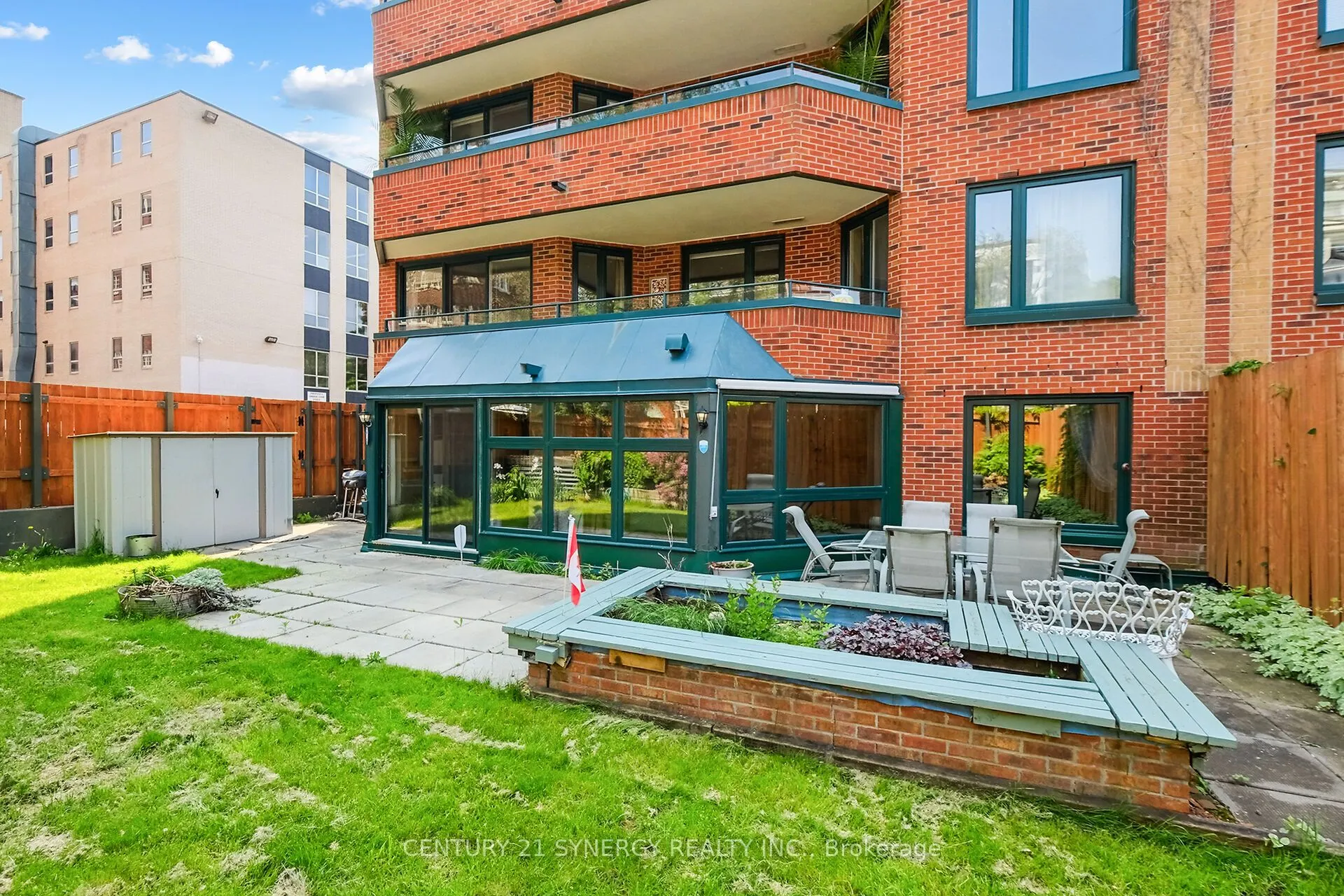 295 Gilmour Street, #104