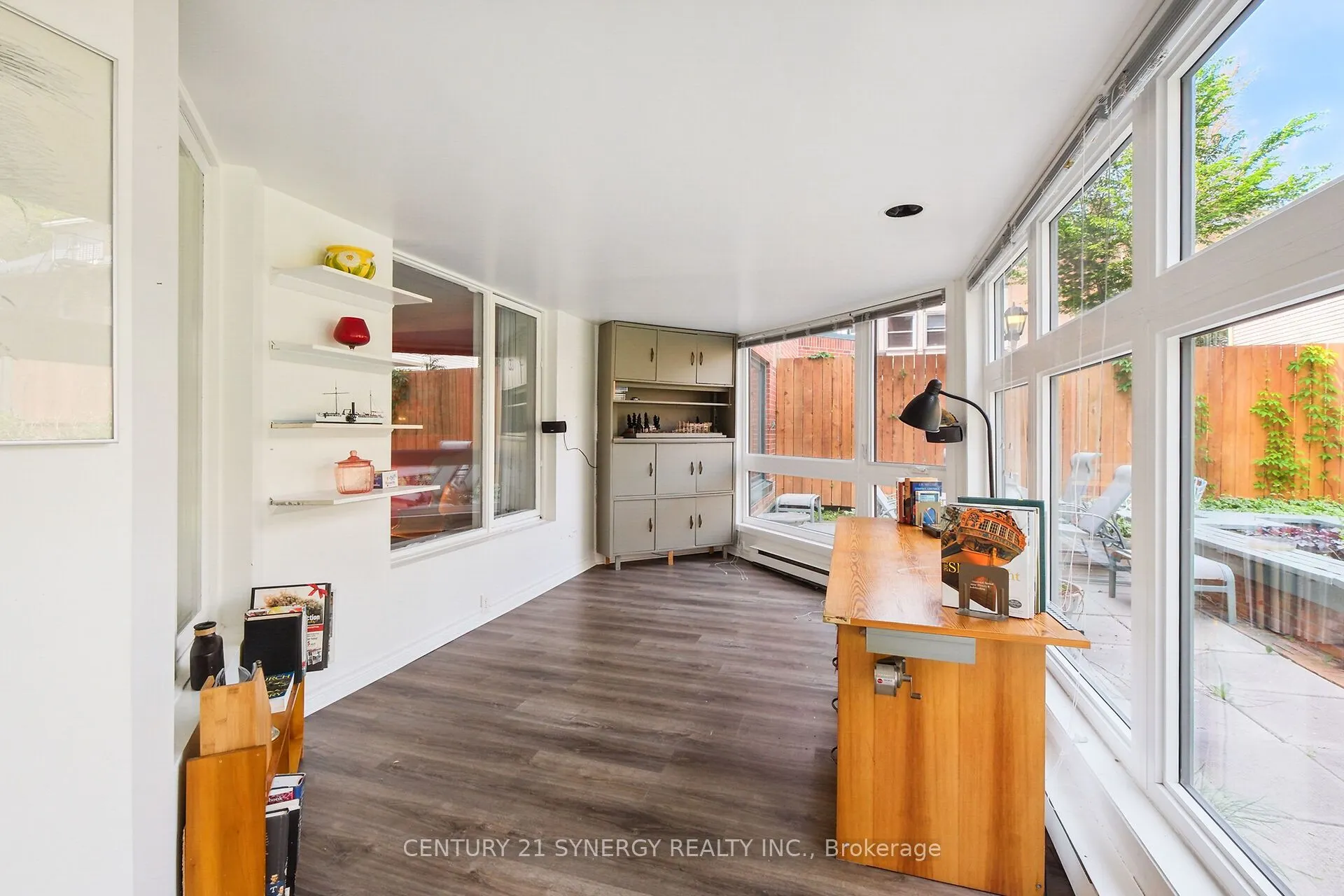295 Gilmour Street, #104
