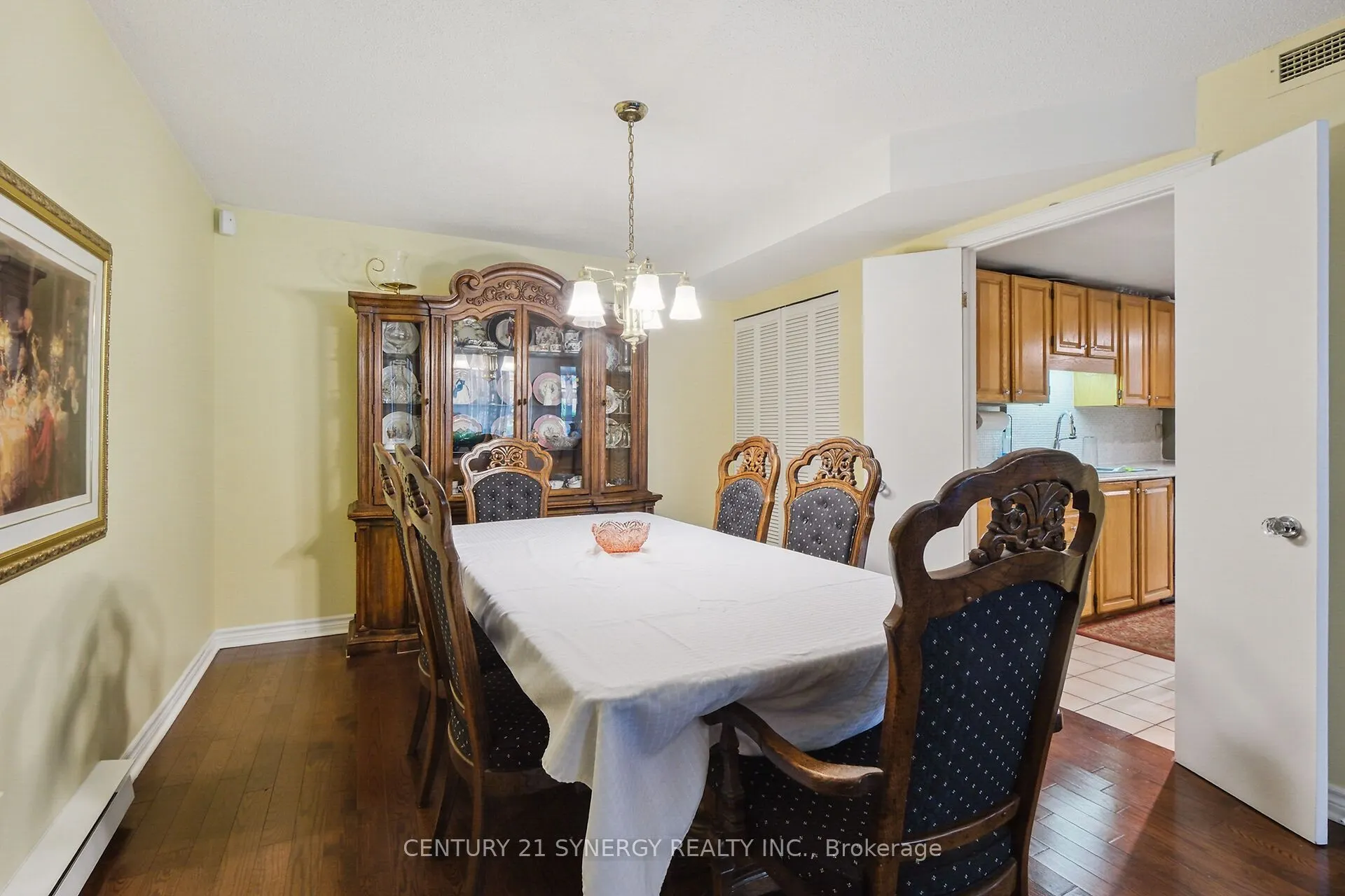 295 Gilmour Street, #104
