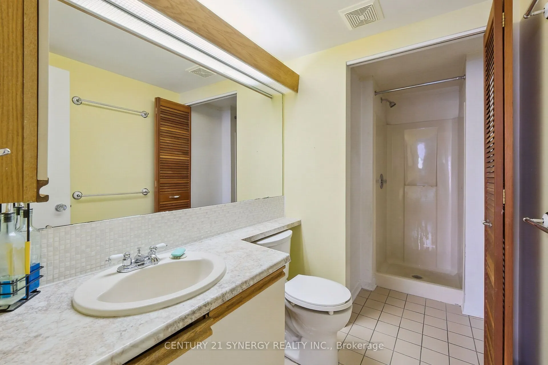 295 Gilmour Street, #104