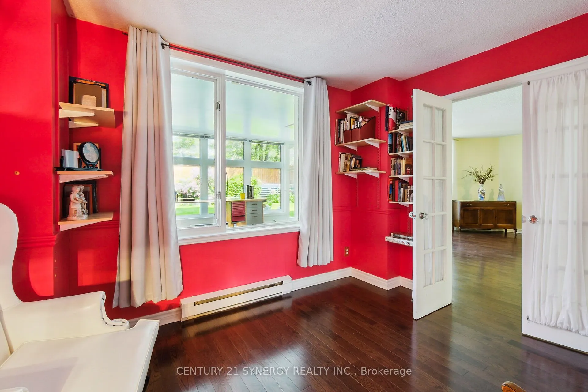 295 Gilmour Street, #104