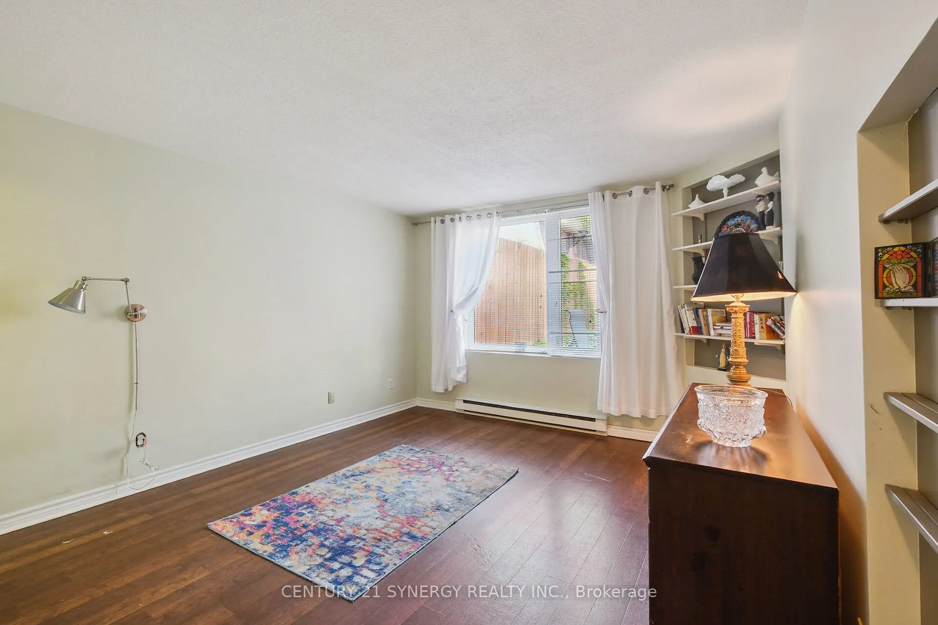 295 Gilmour Street, #104