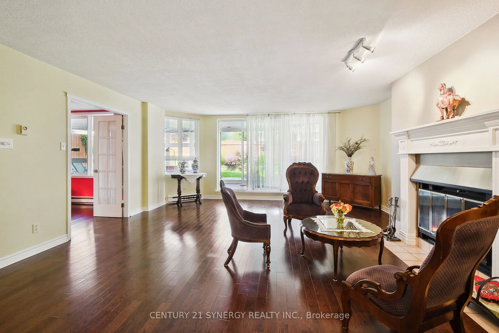 295 Gilmour Street, #104