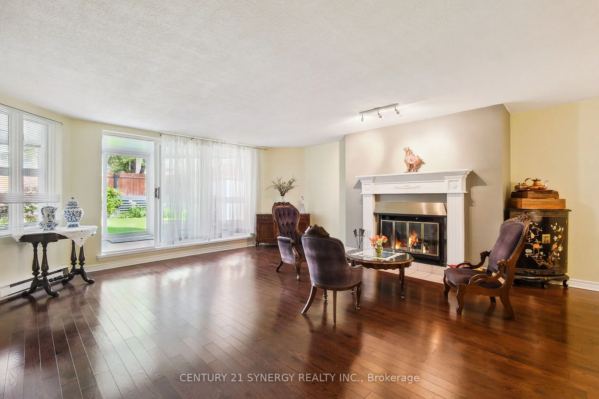 295 Gilmour Street, #104