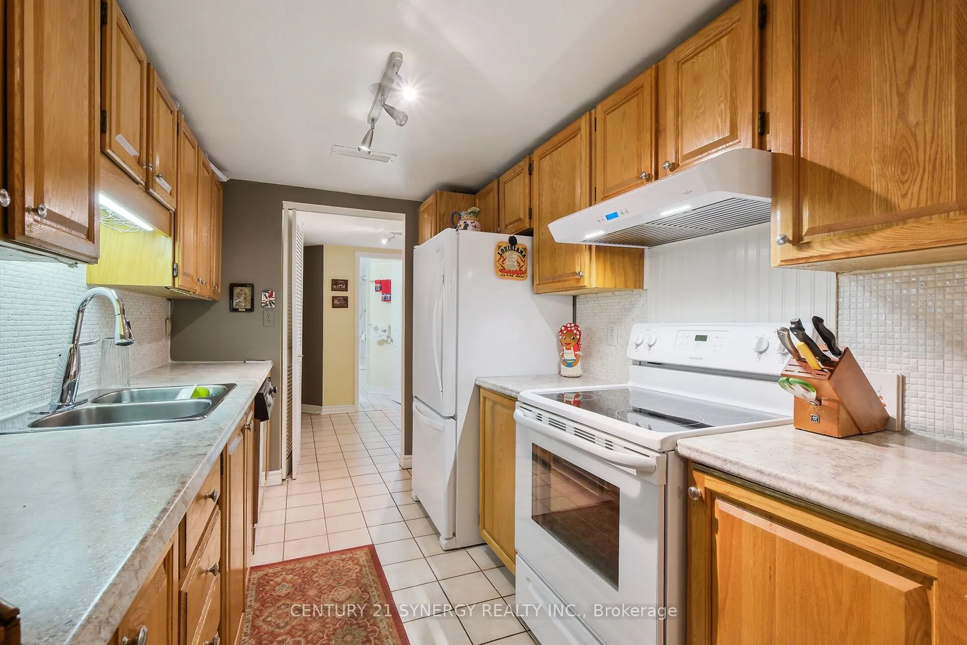 295 Gilmour Street, #104