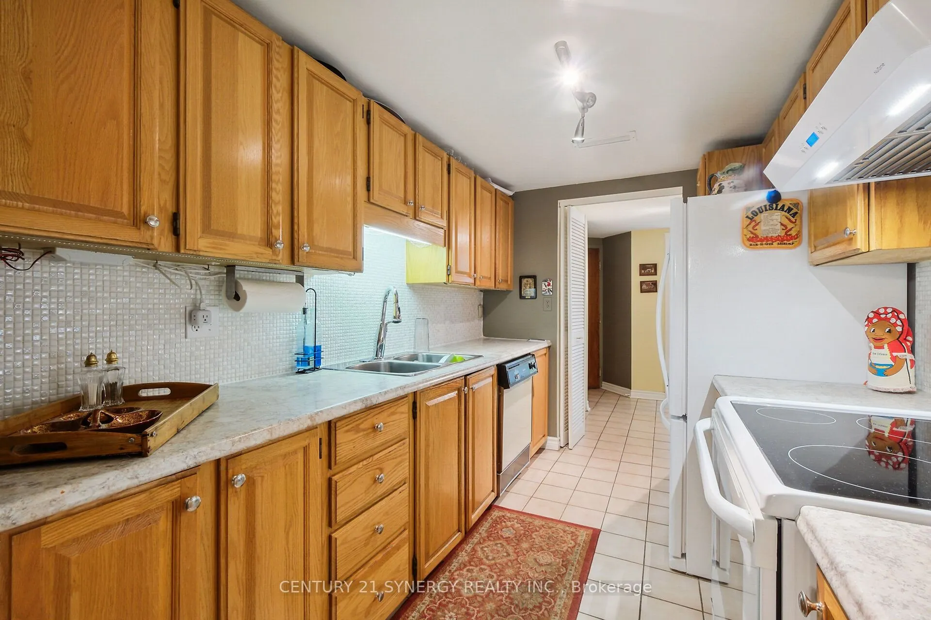 295 Gilmour Street, #104