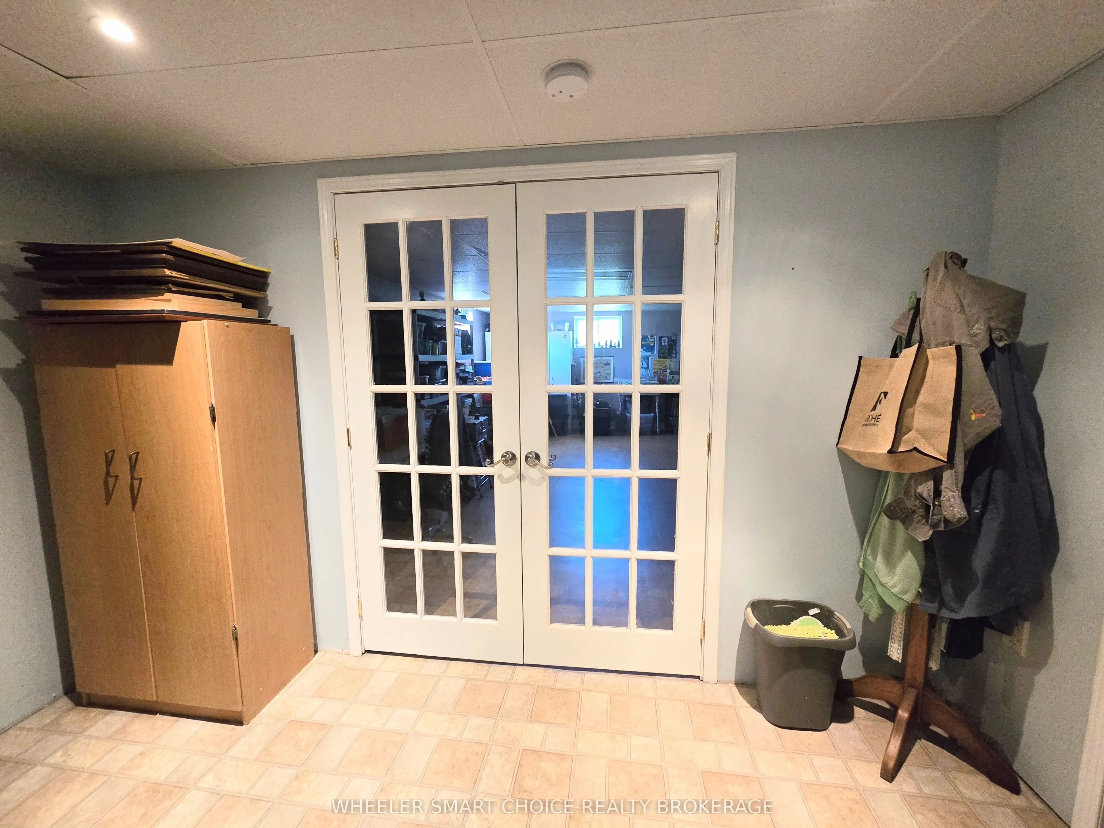 15206 Colonial Drive