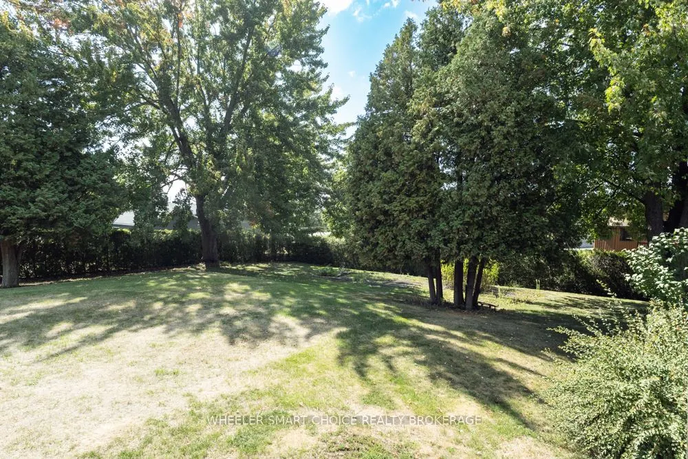 15206 Colonial Drive