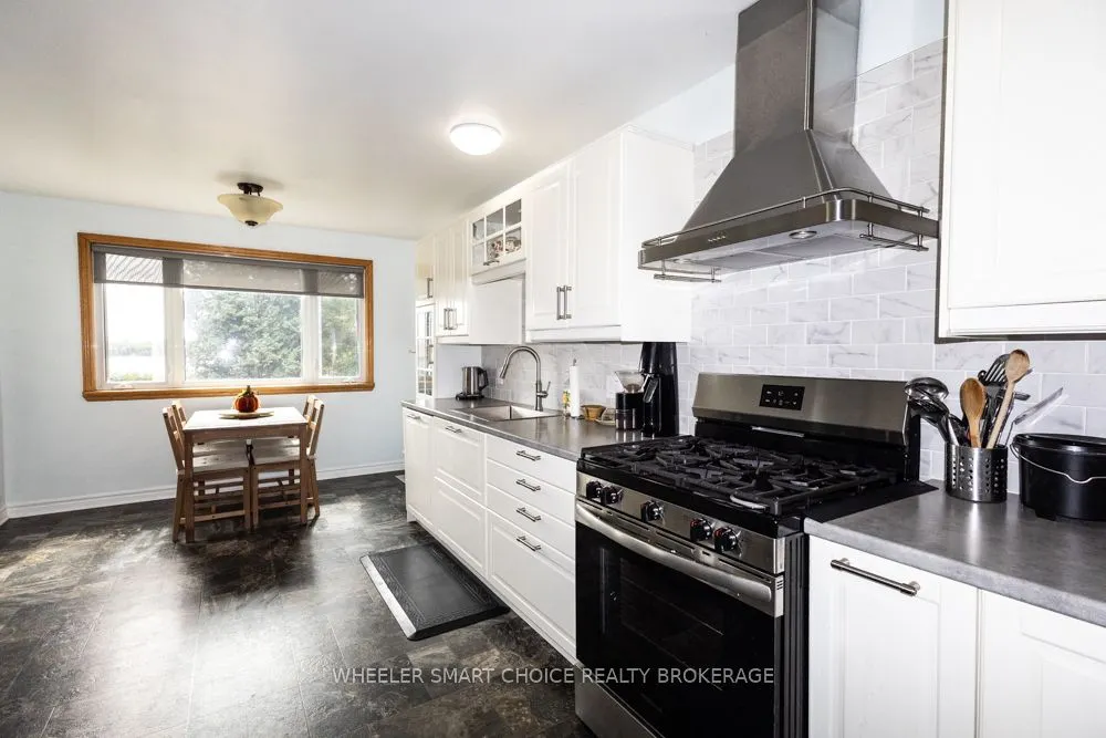 15206 Colonial Drive
