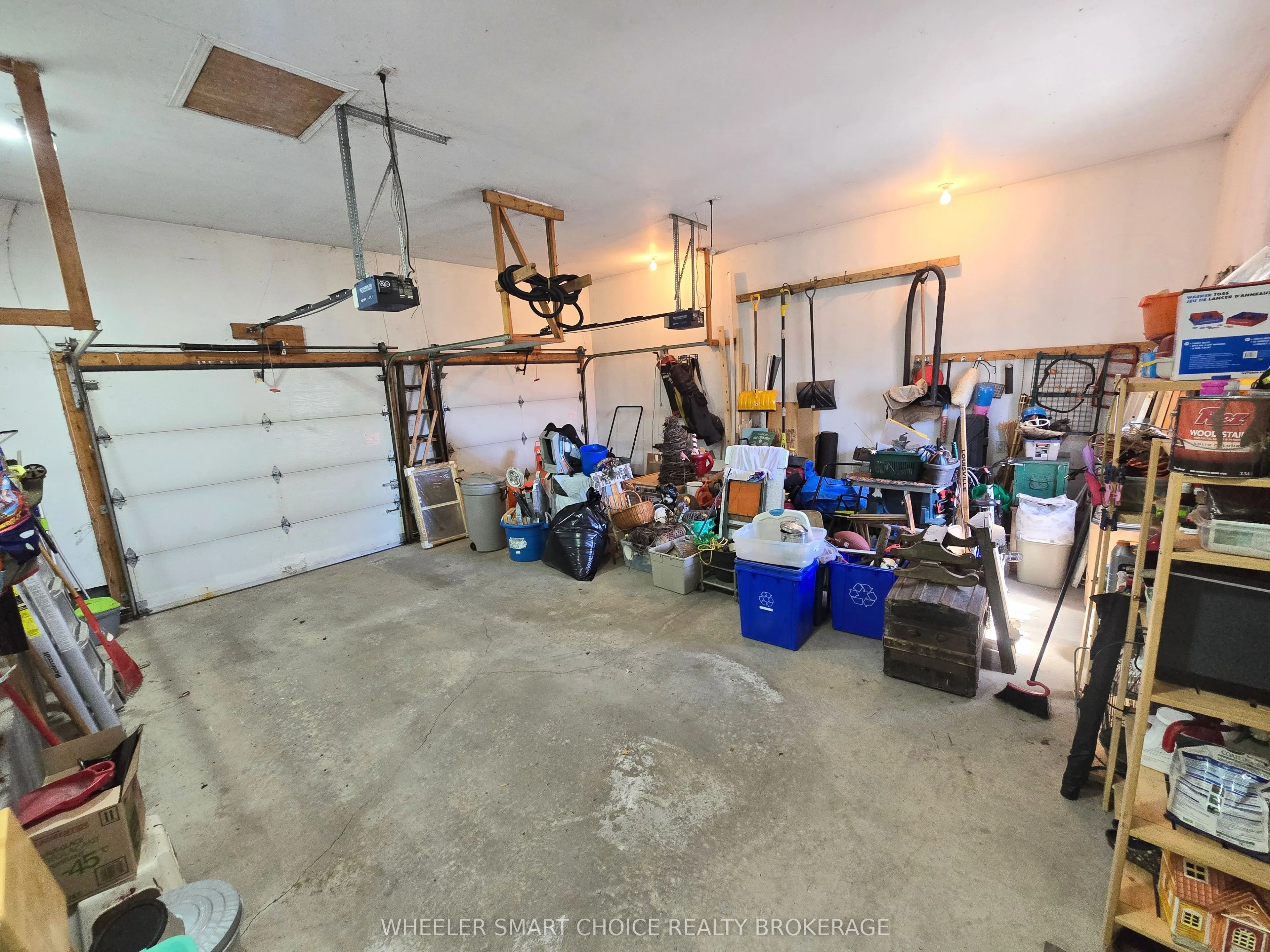 15206 Colonial Drive