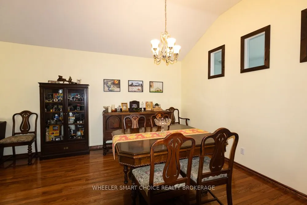 15206 Colonial Drive