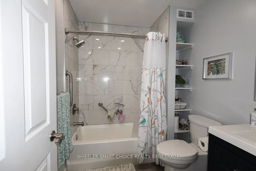 15206 Colonial Drive