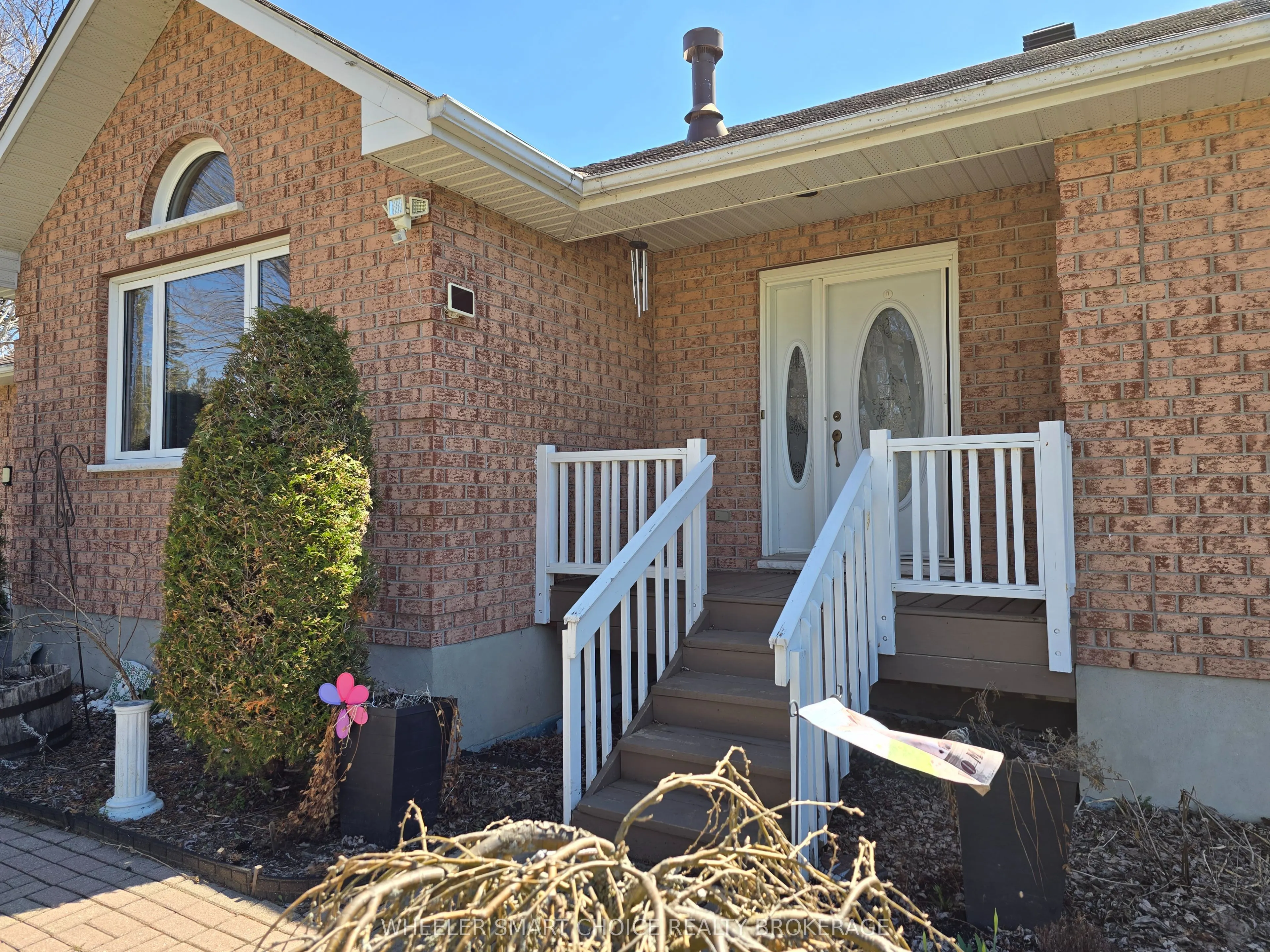 15206 Colonial Drive