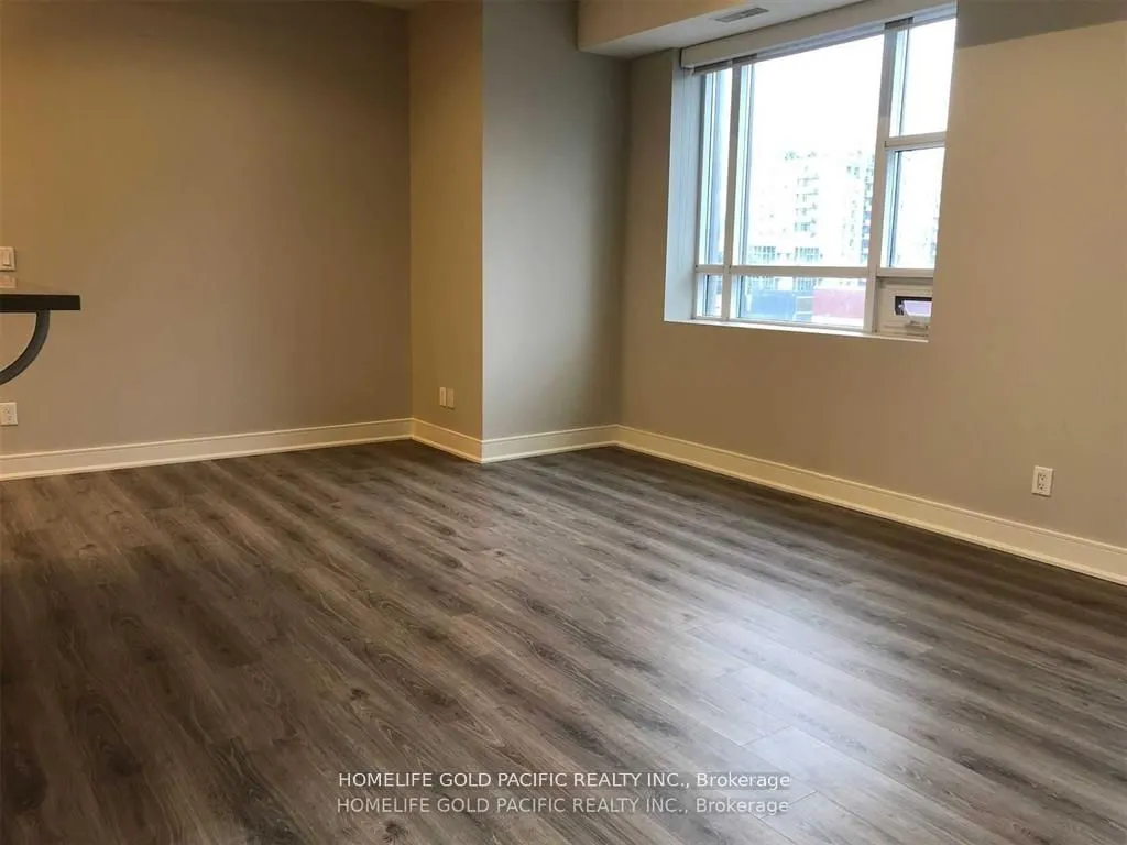 150 Main Street W, #702