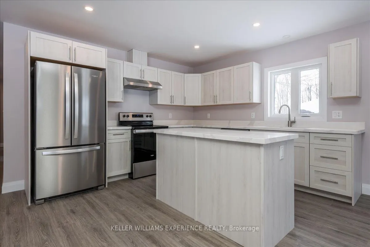 145 Pine Street W