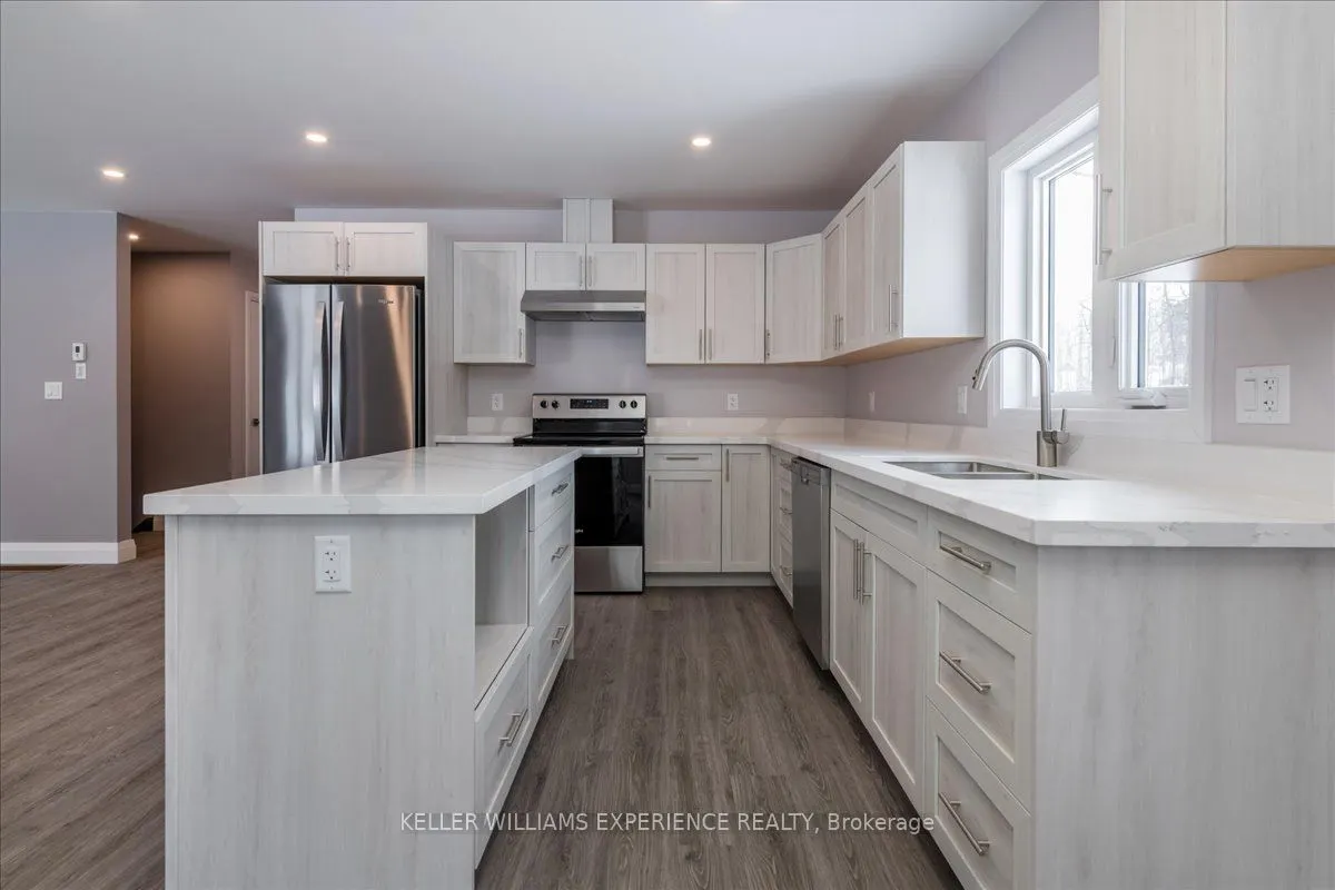145 Pine Street W