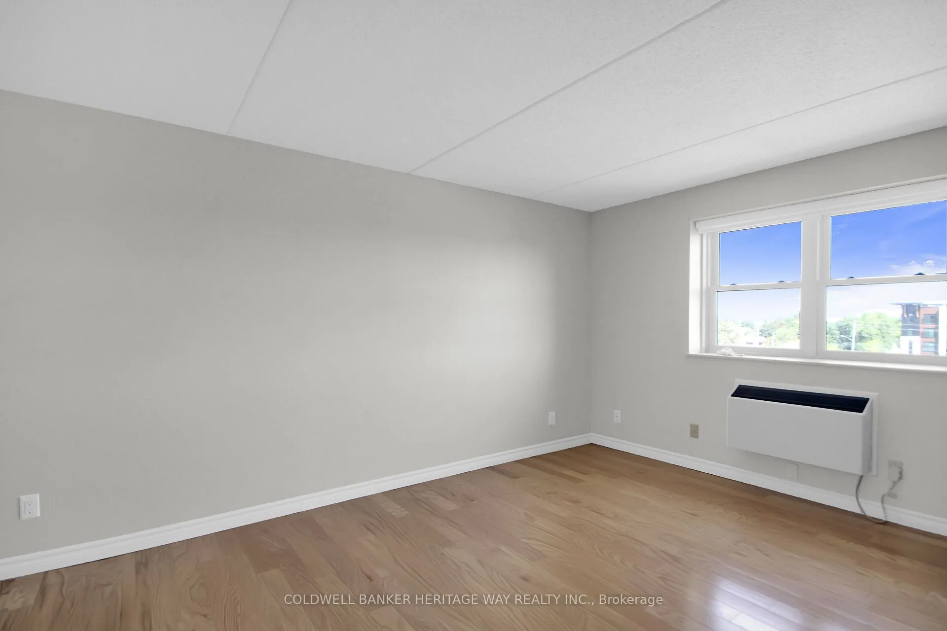 206 Woodward Street, #405