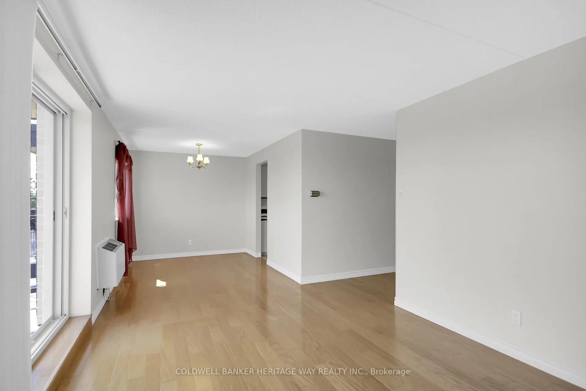 206 Woodward Street, #405