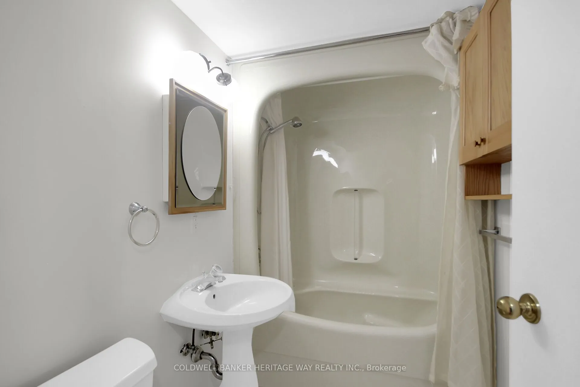 206 Woodward Street, #405