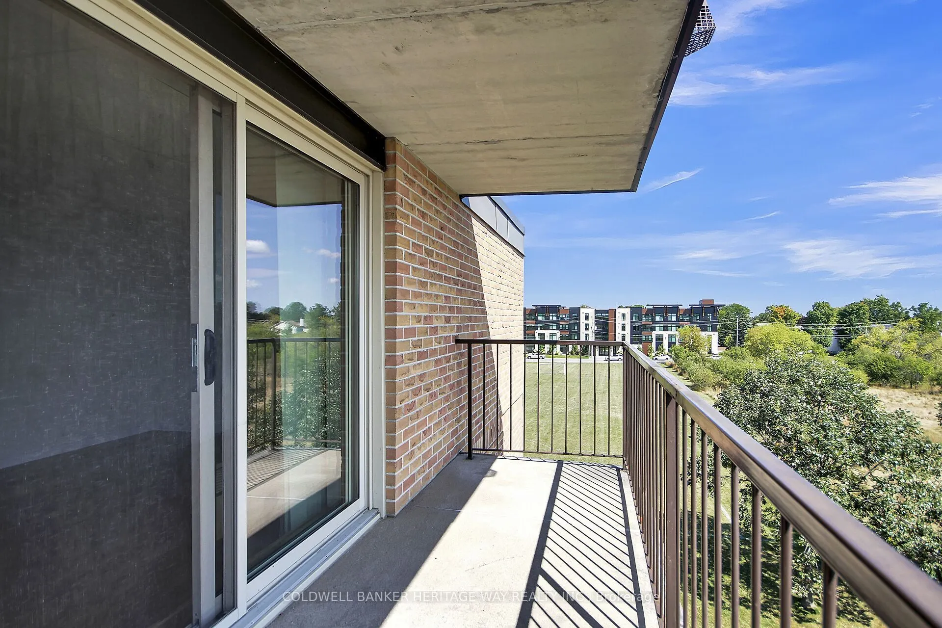 206 Woodward Street, #405