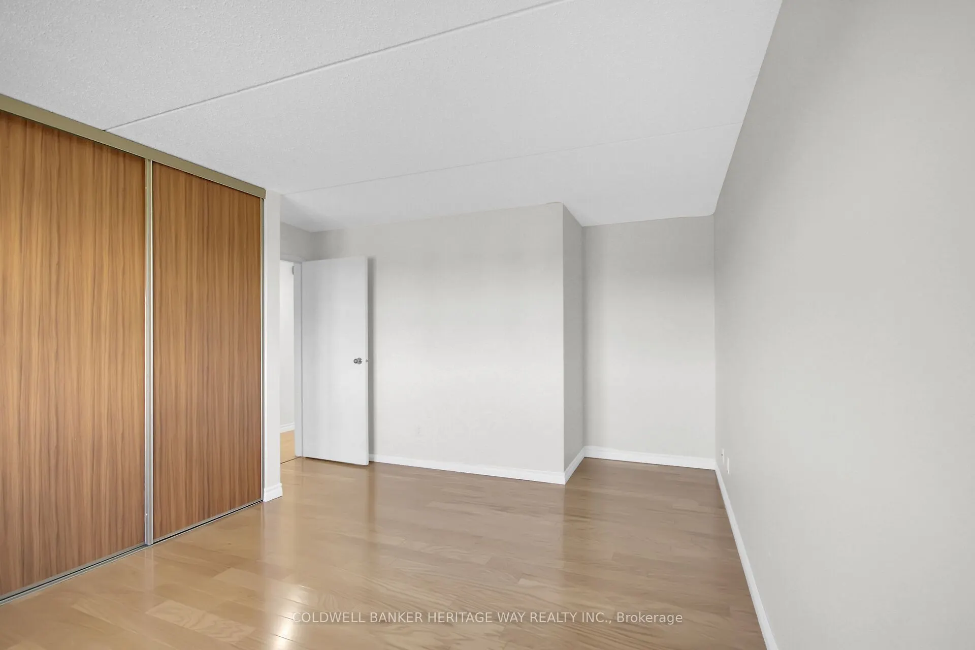 206 Woodward Street, #405