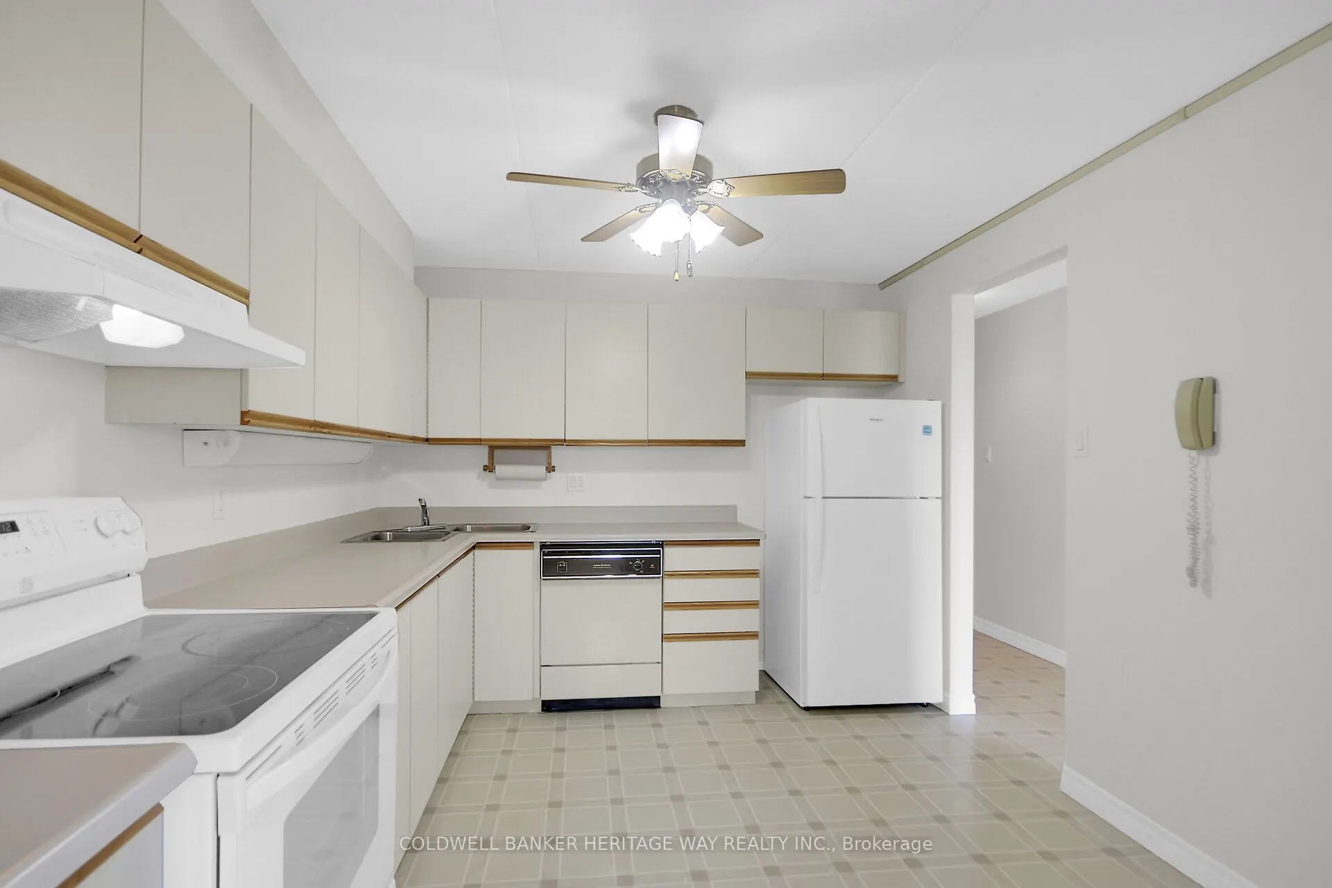 206 Woodward Street, #405