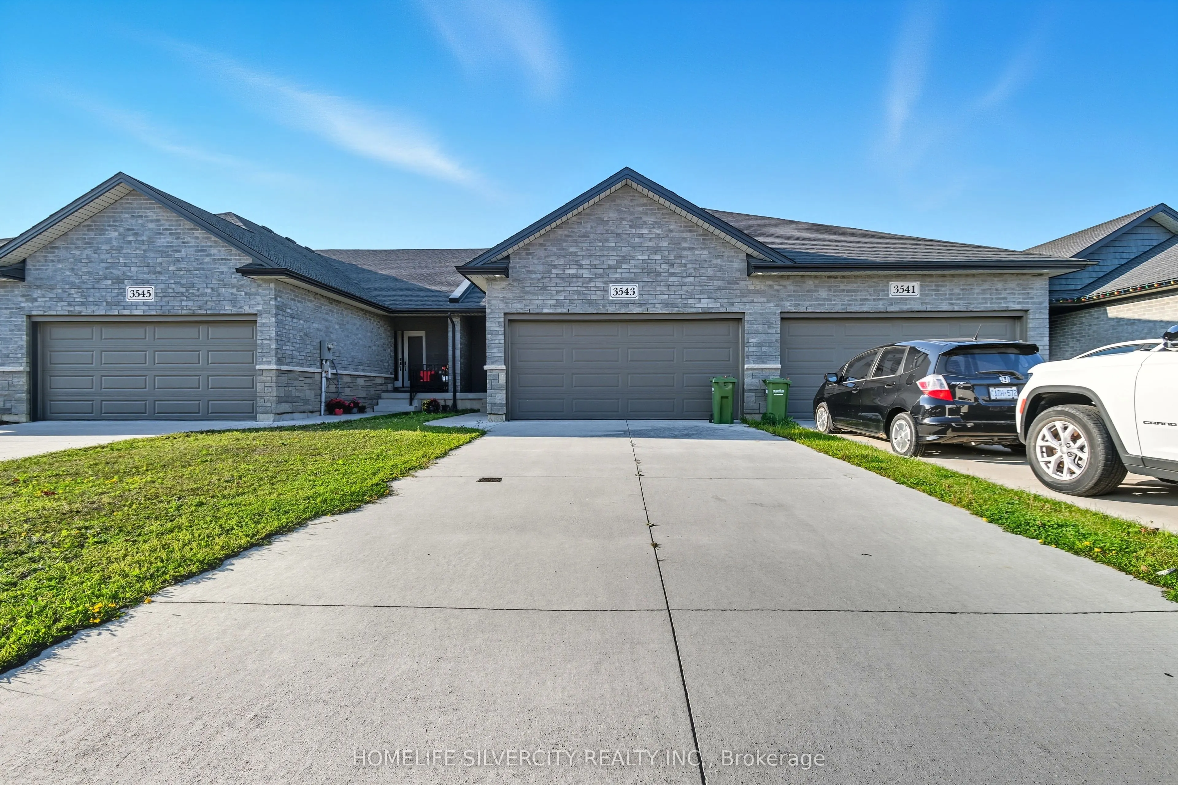 3543 Hallee Crescent