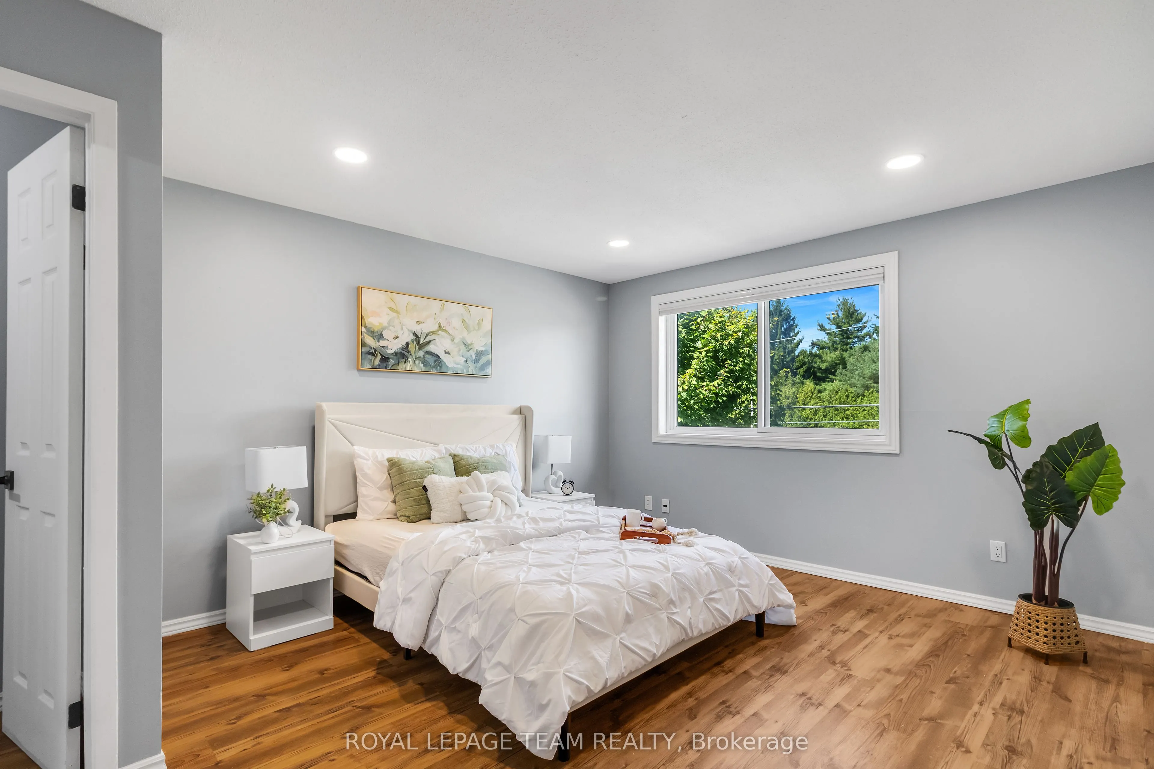 2 Brookhaven Court