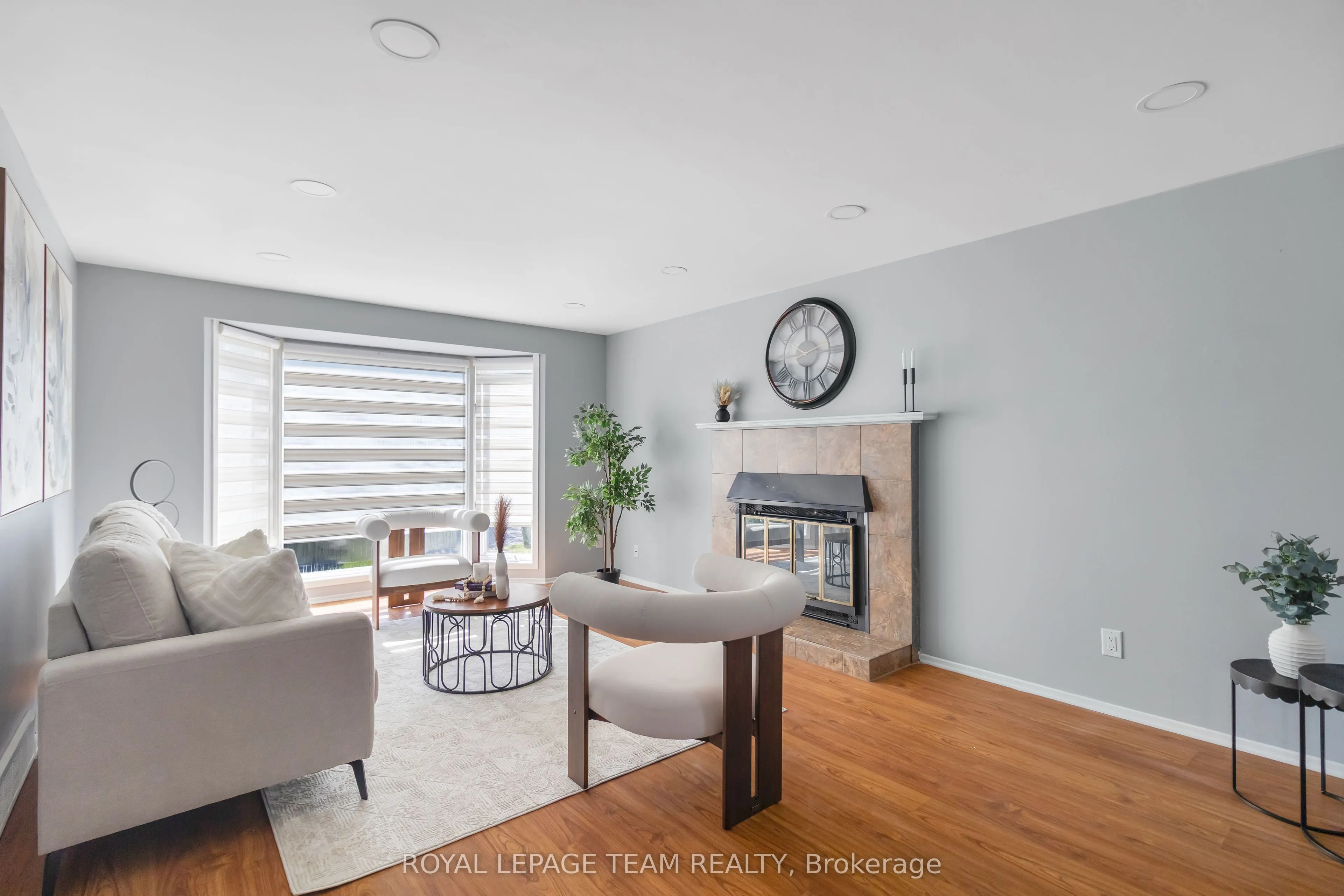 2 Brookhaven Court