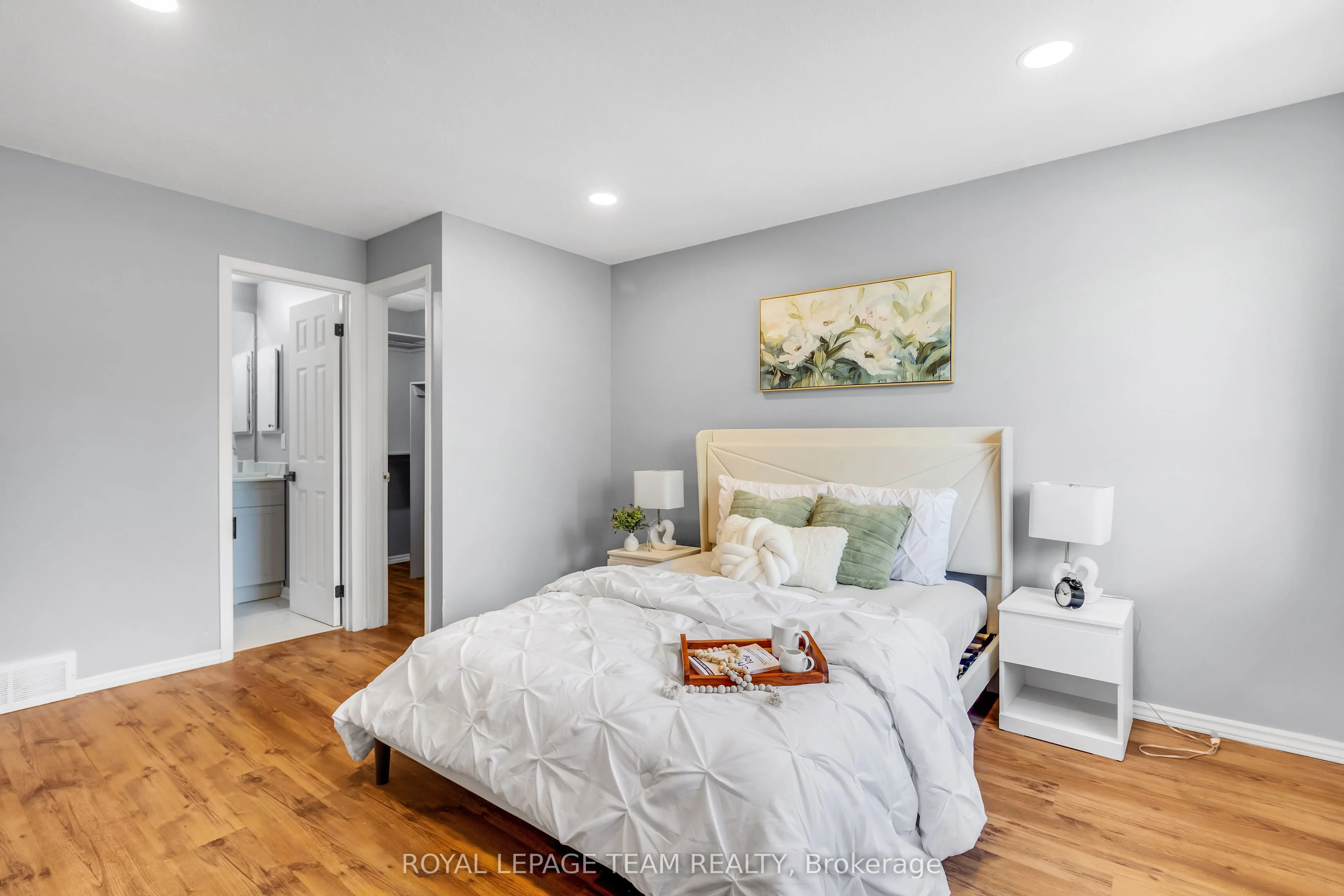 2 Brookhaven Court