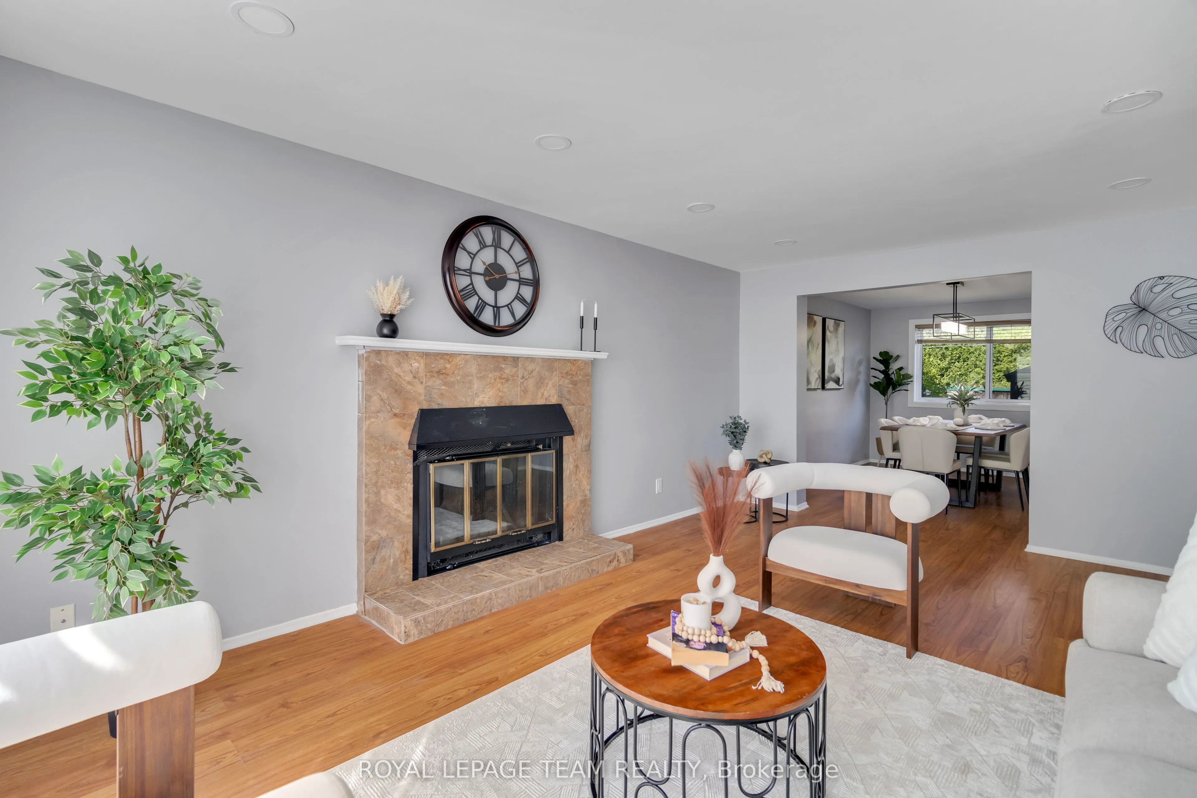 2 Brookhaven Court