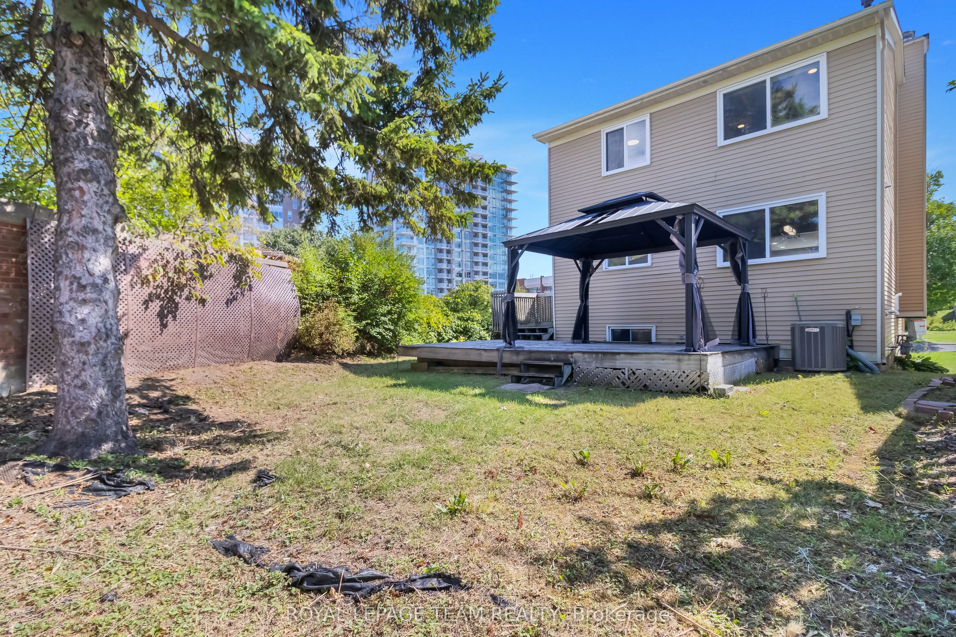 2 Brookhaven Court