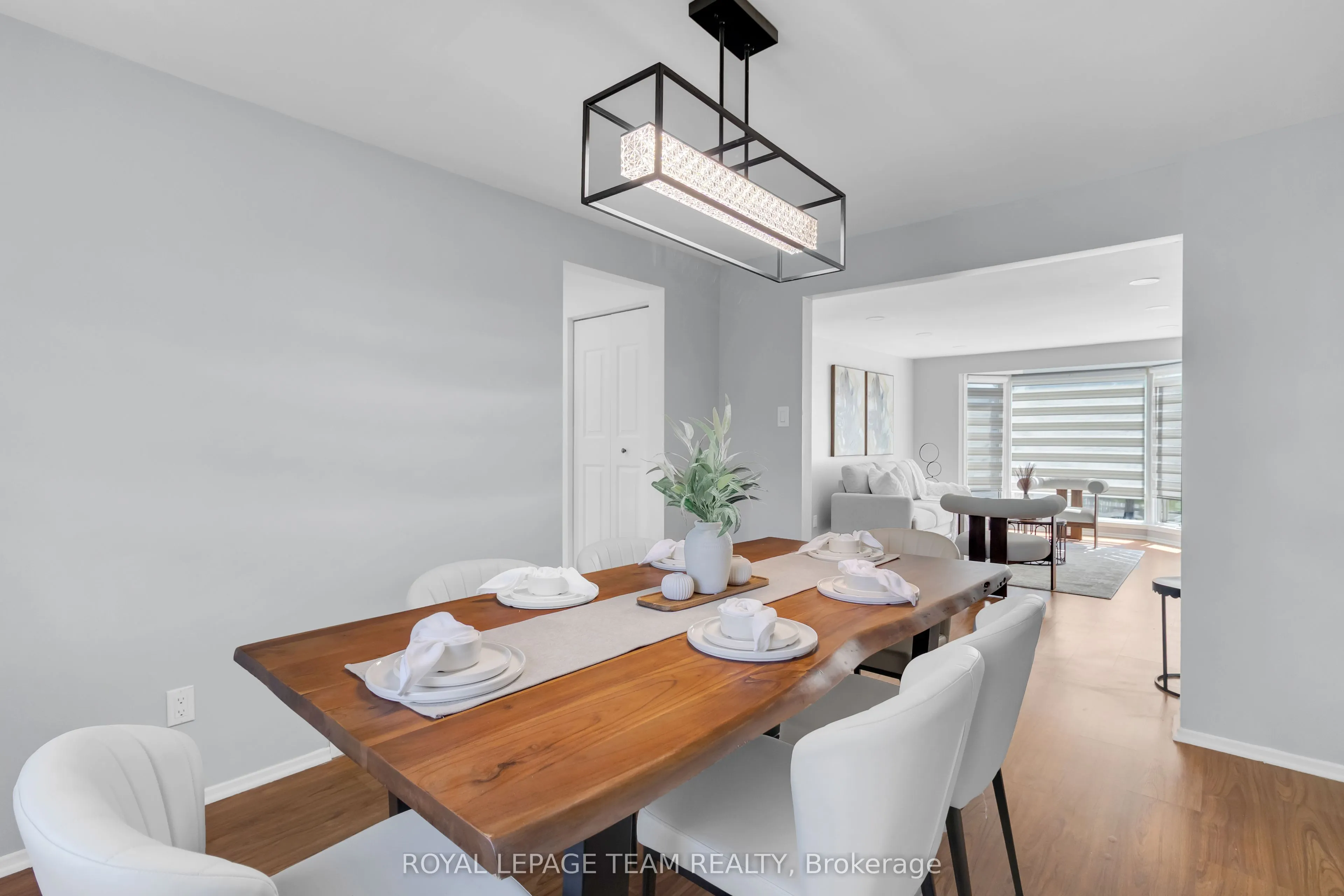 2 Brookhaven Court