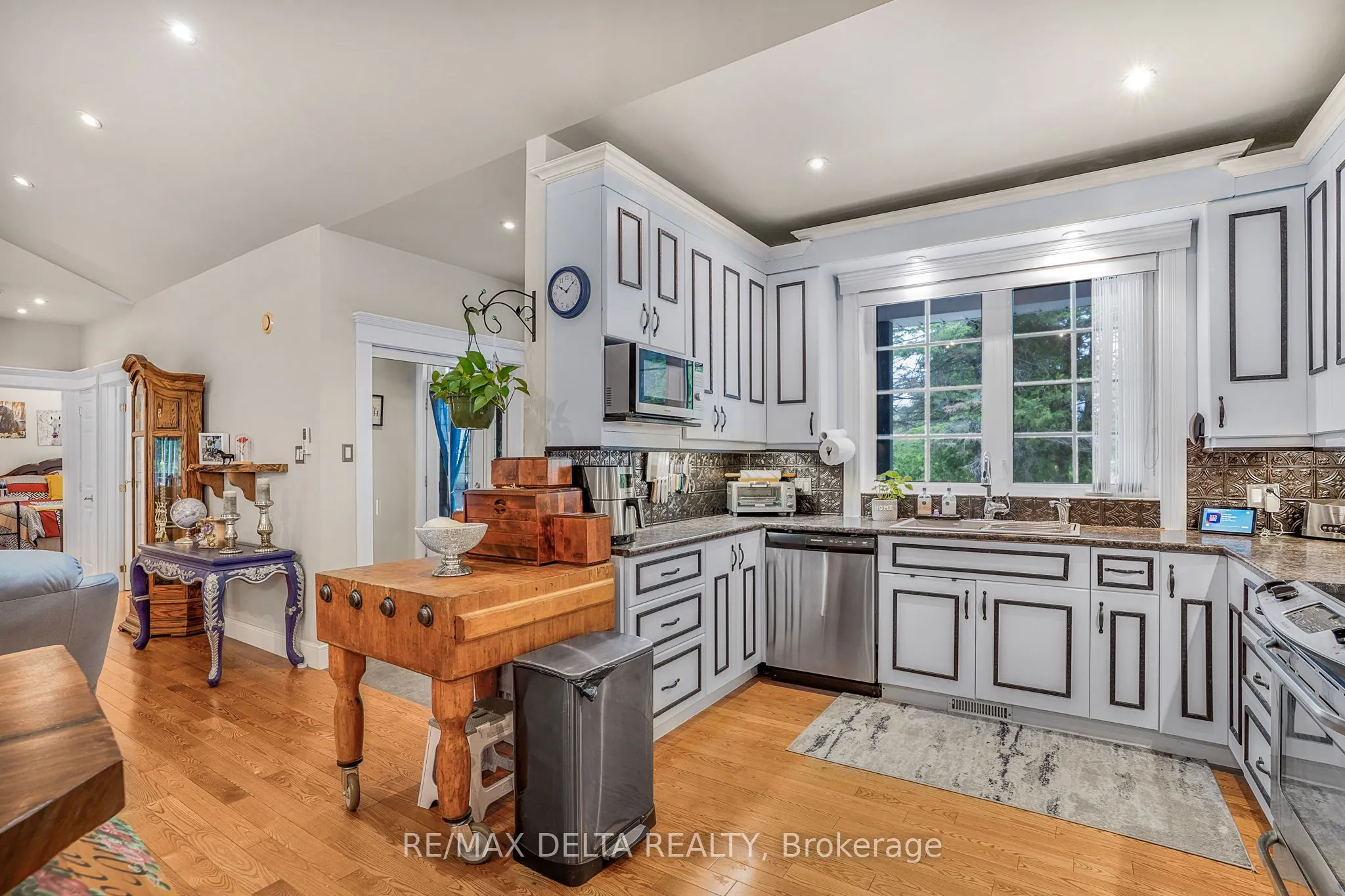 4688 Avonmore Road
