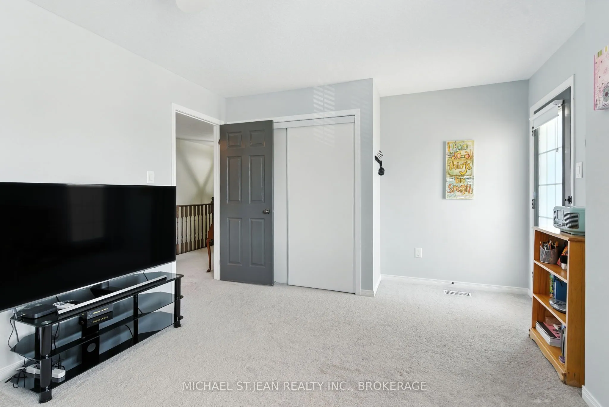 8769 Dogwood Crescent