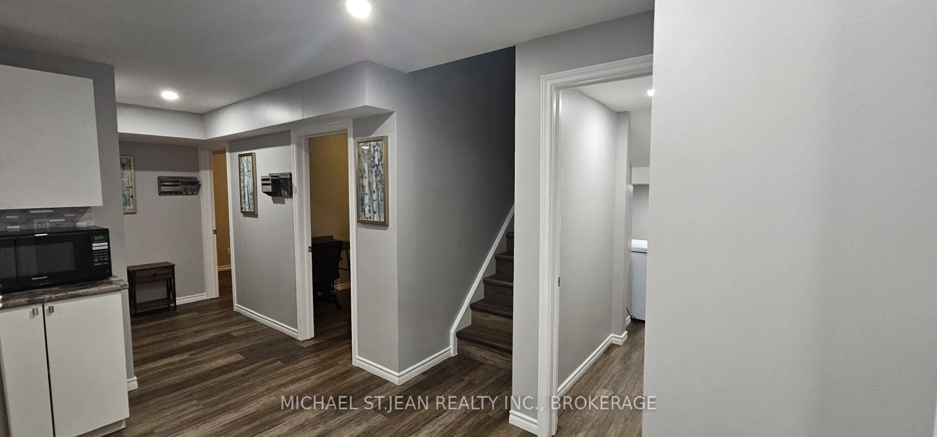 8769 Dogwood Crescent