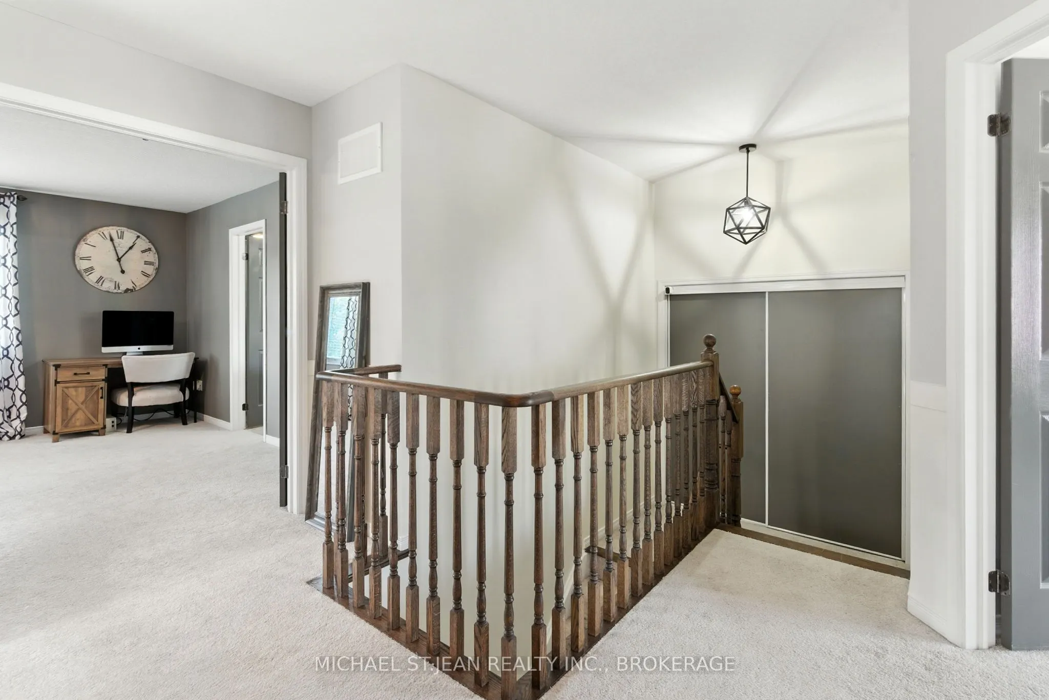 8769 Dogwood Crescent