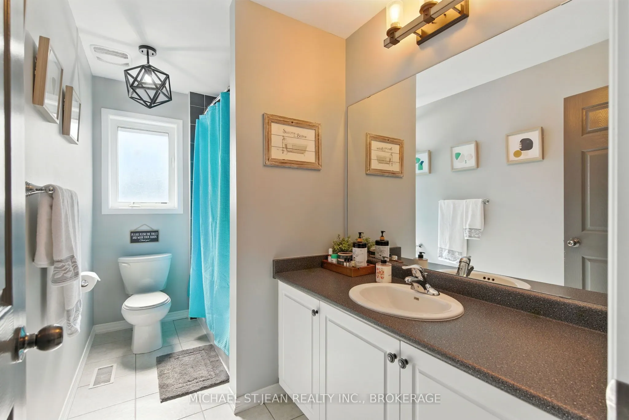 8769 Dogwood Crescent