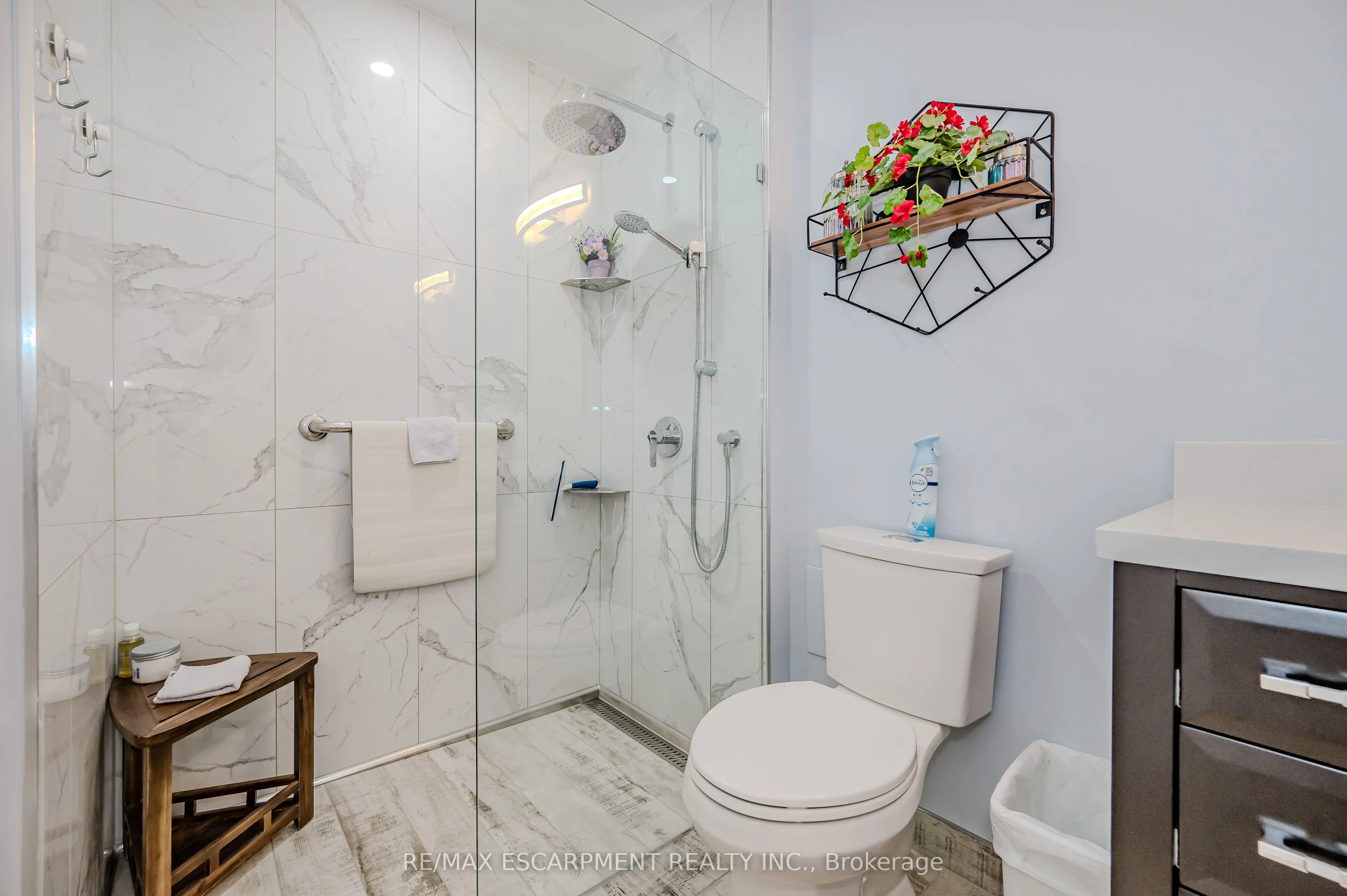 38 Elora Drive, #21