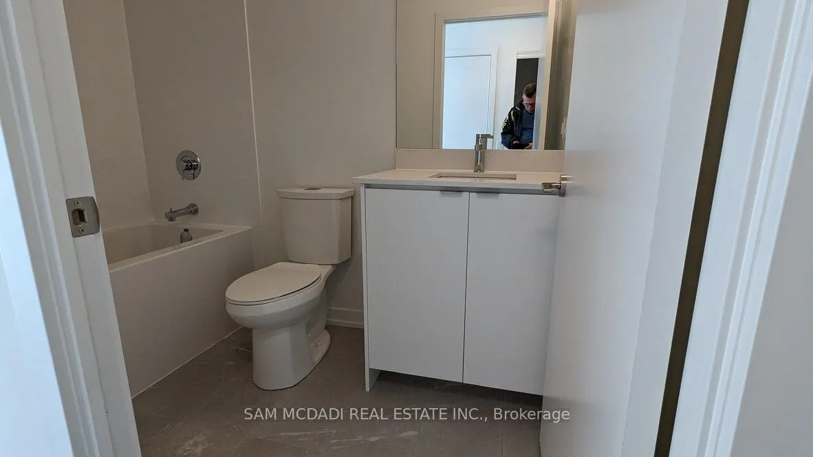 55 Duke Street W, #1608