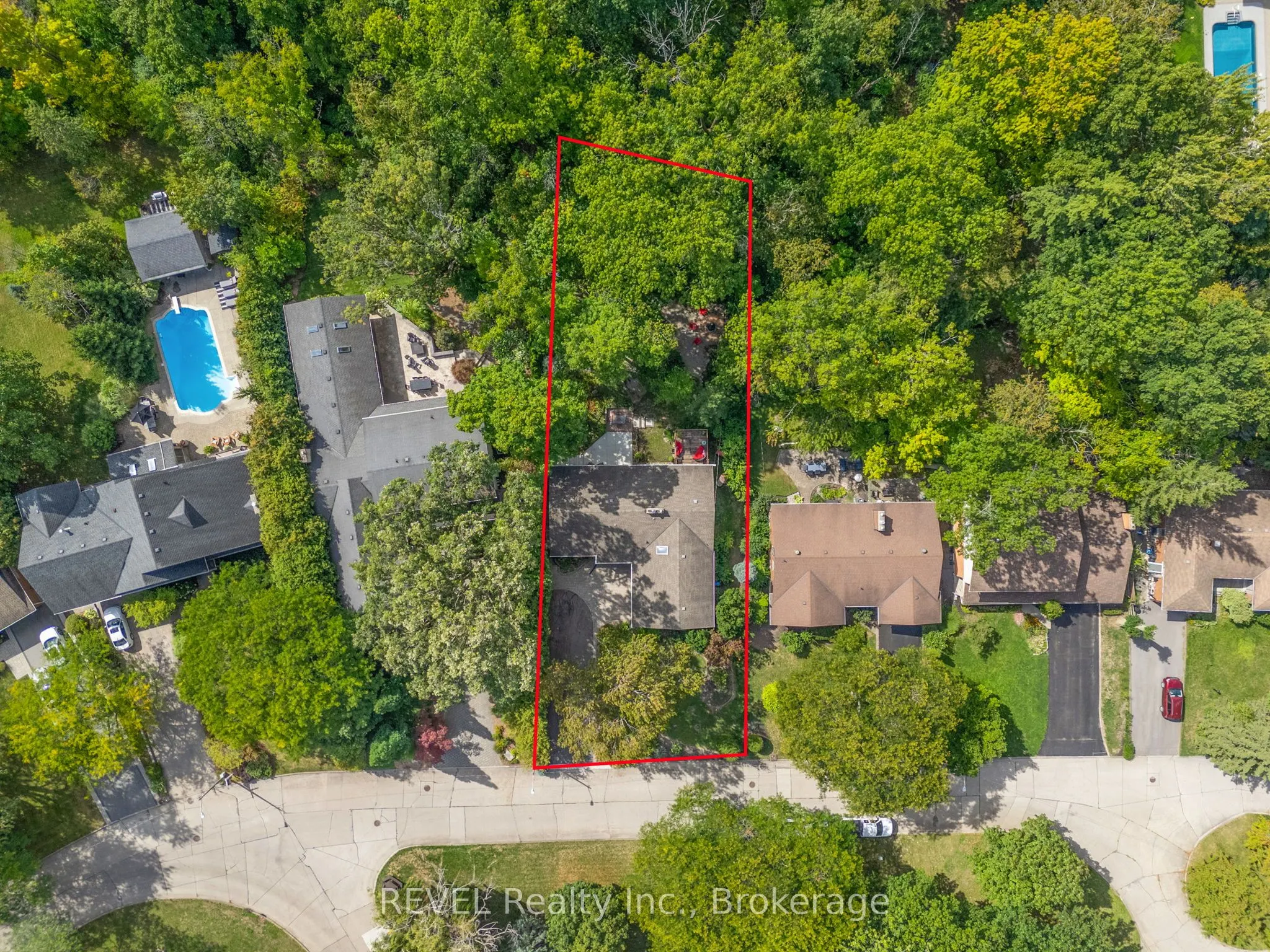 10 Woodington Crescent