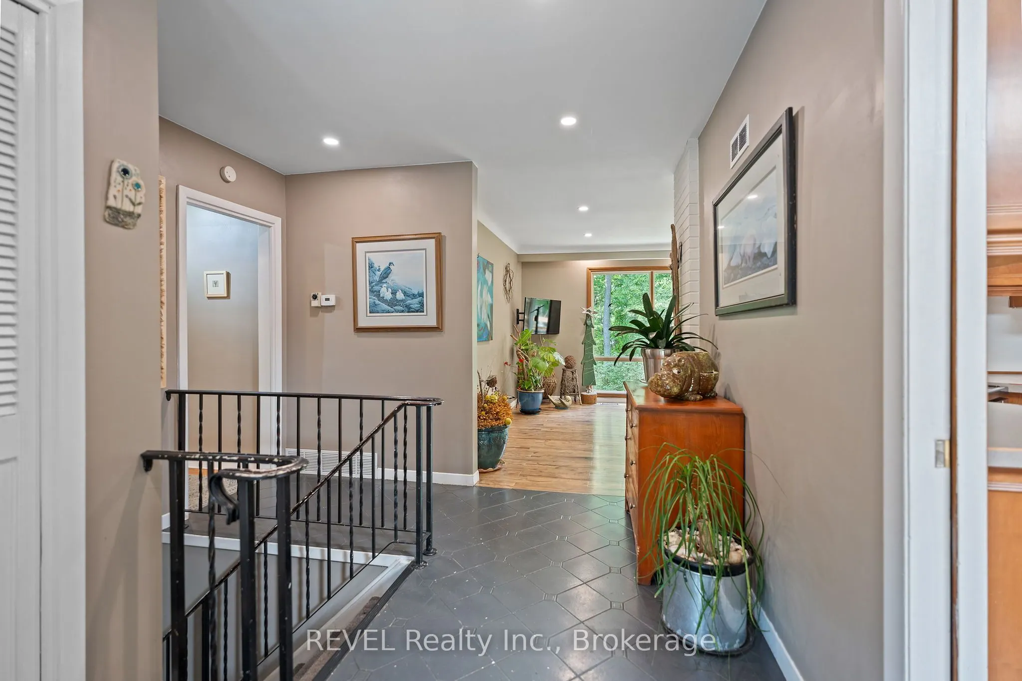 10 Woodington Crescent