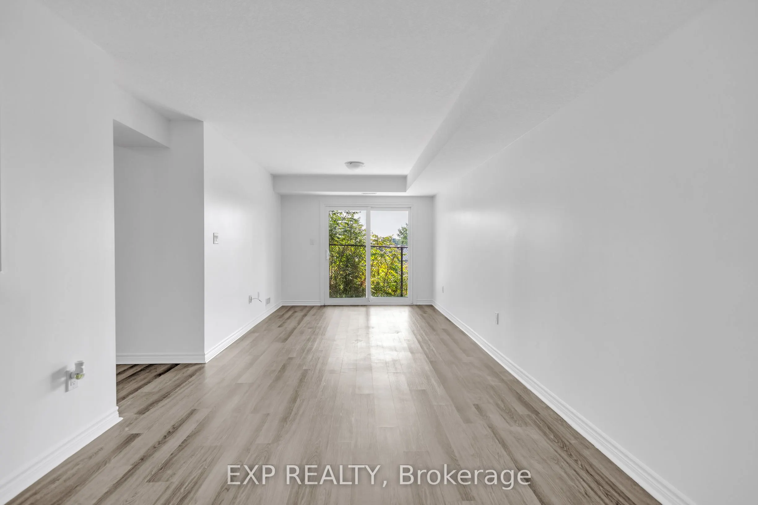 5 CITYVIEW Drive S, #103