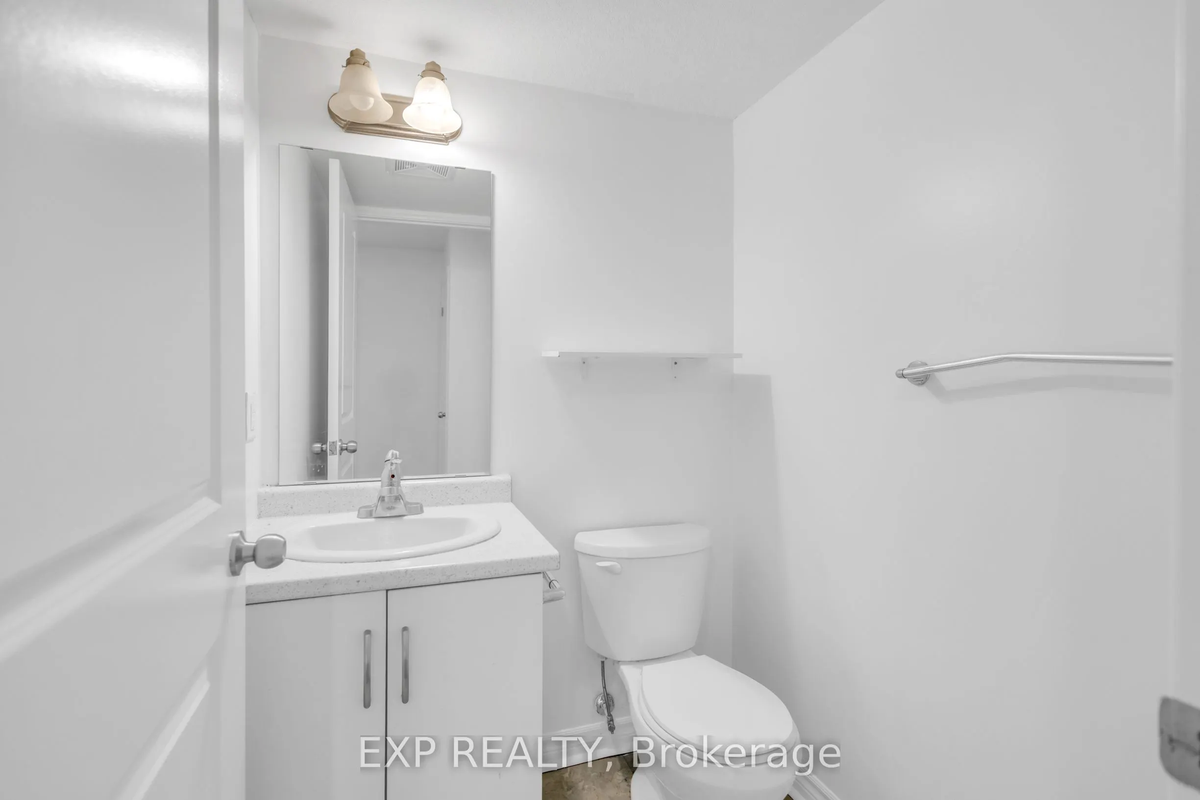 5 CITYVIEW Drive S, #103