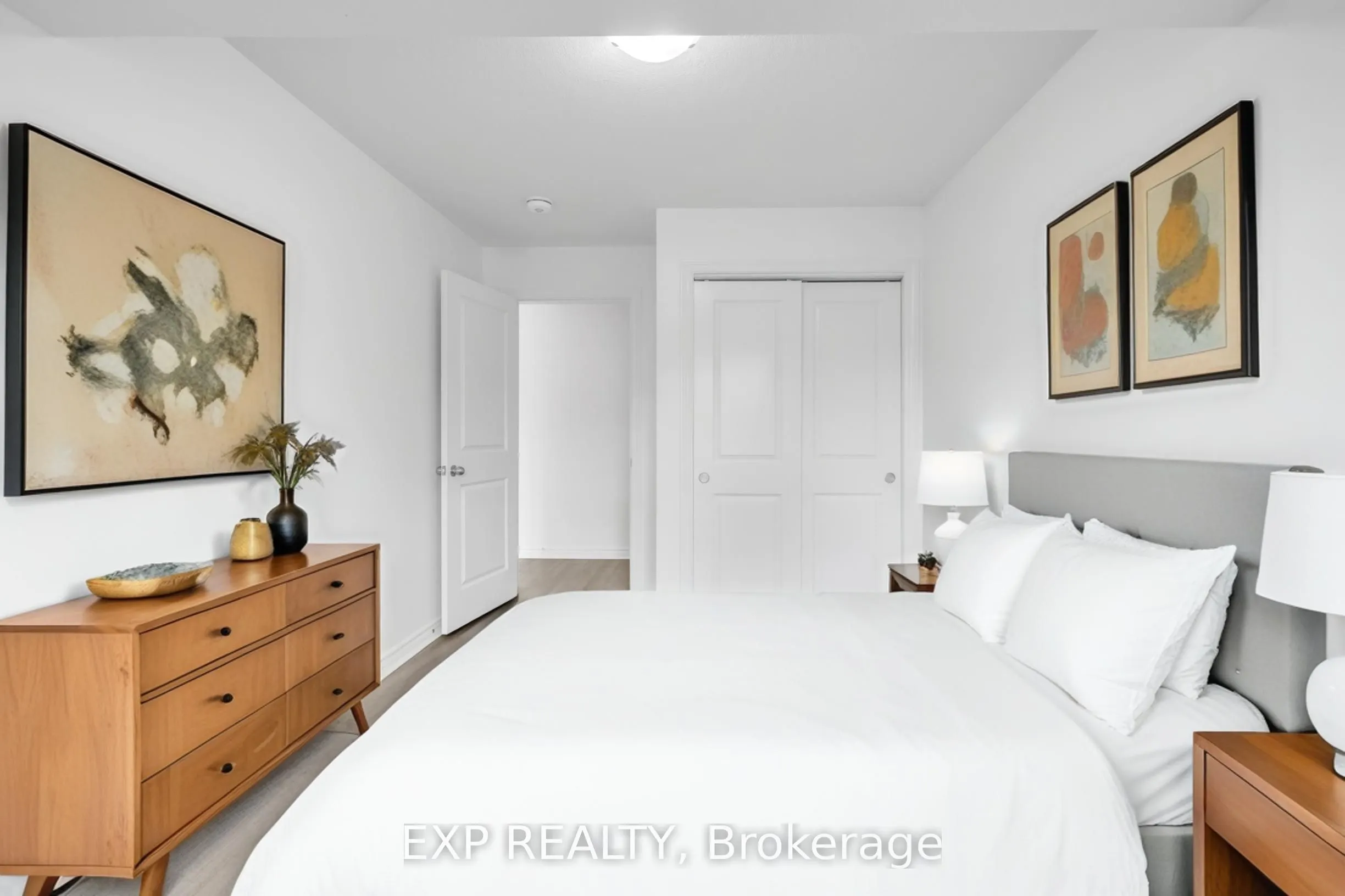 5 CITYVIEW Drive S, #103