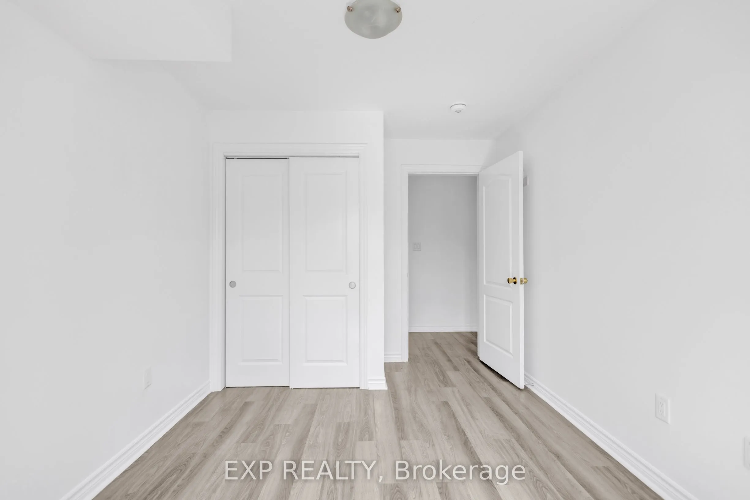 5 CITYVIEW Drive S, #103