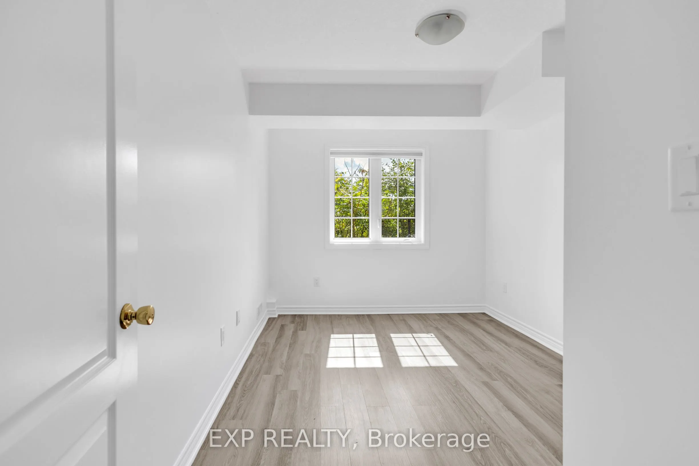 5 CITYVIEW Drive S, #103