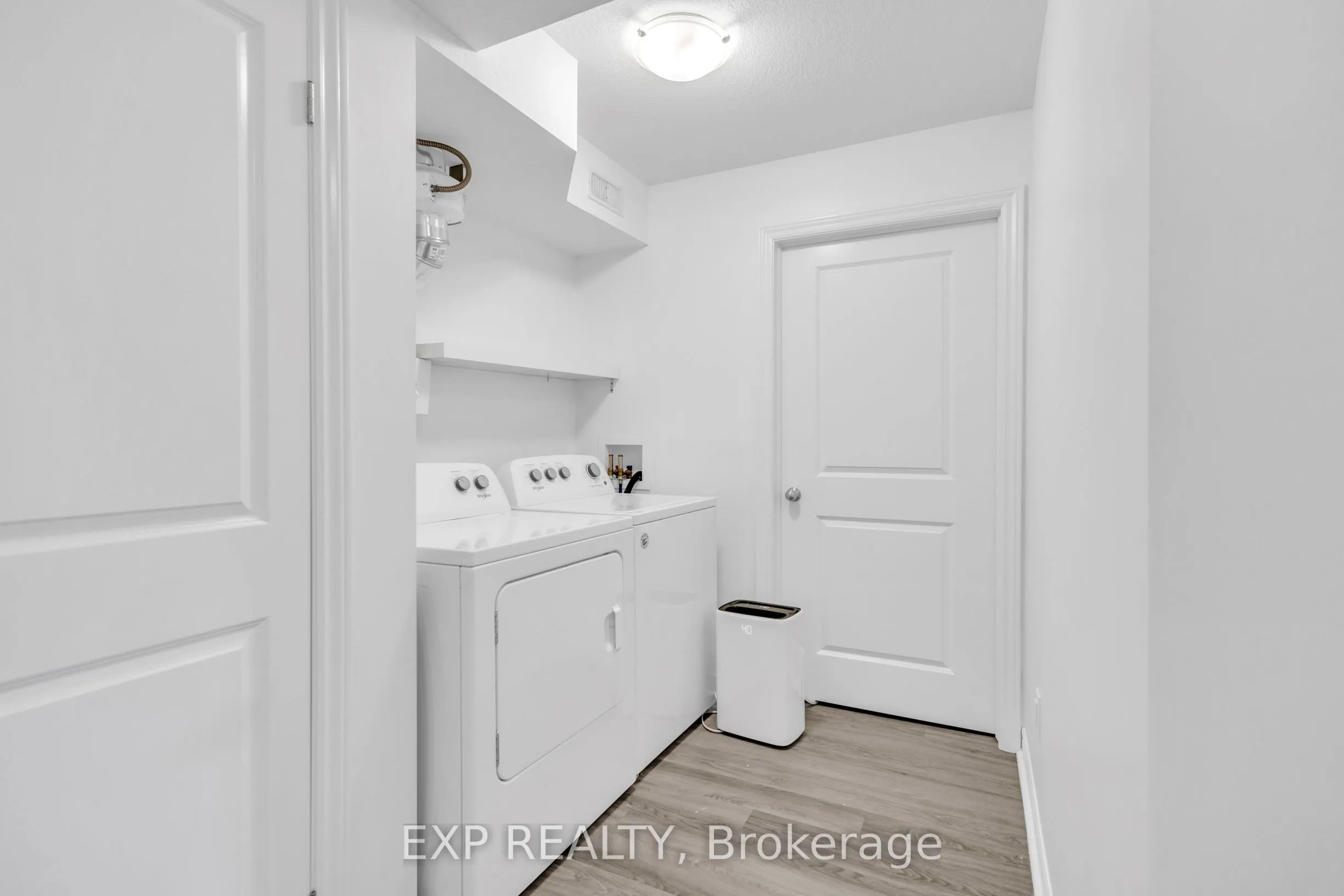 5 CITYVIEW Drive S, #103