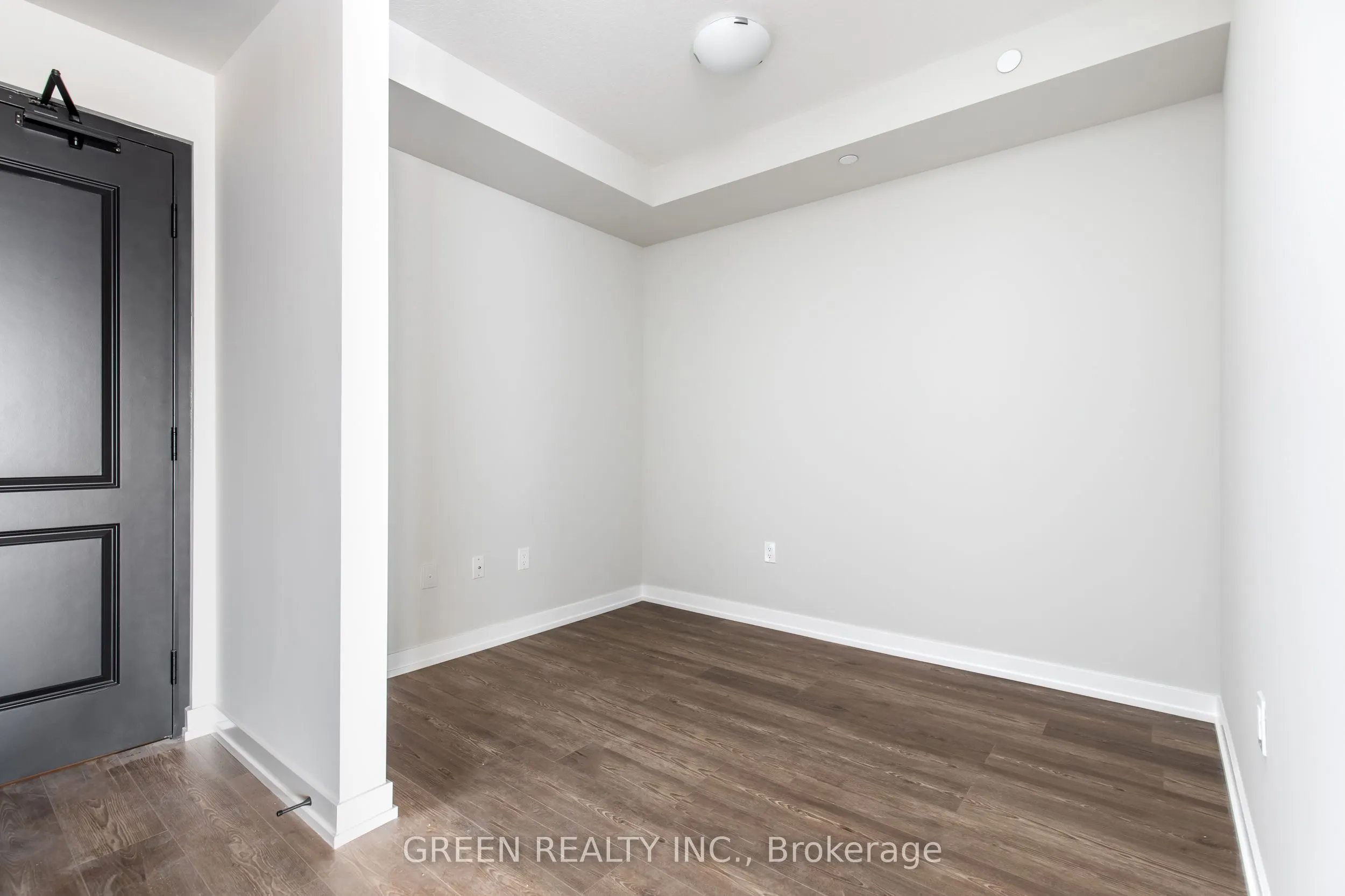 870 Queenston Road, #1406