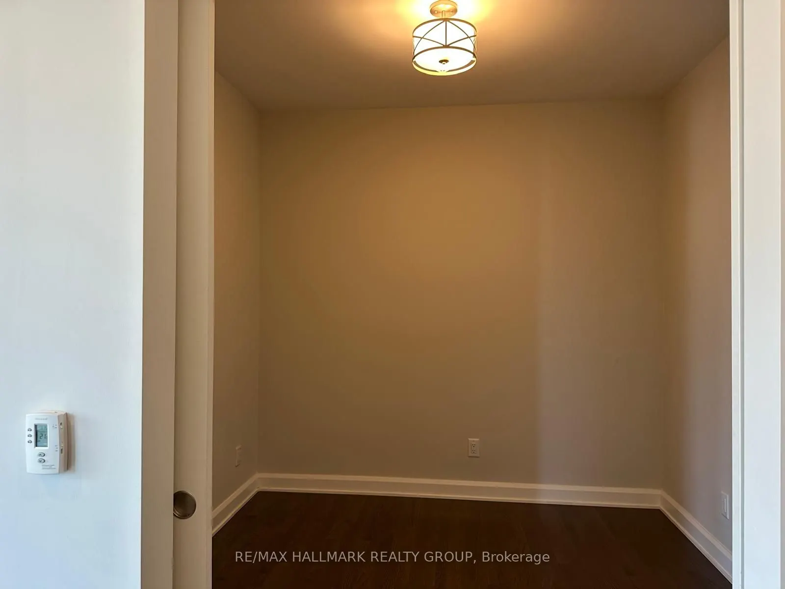 180 Boundstone Way, #304